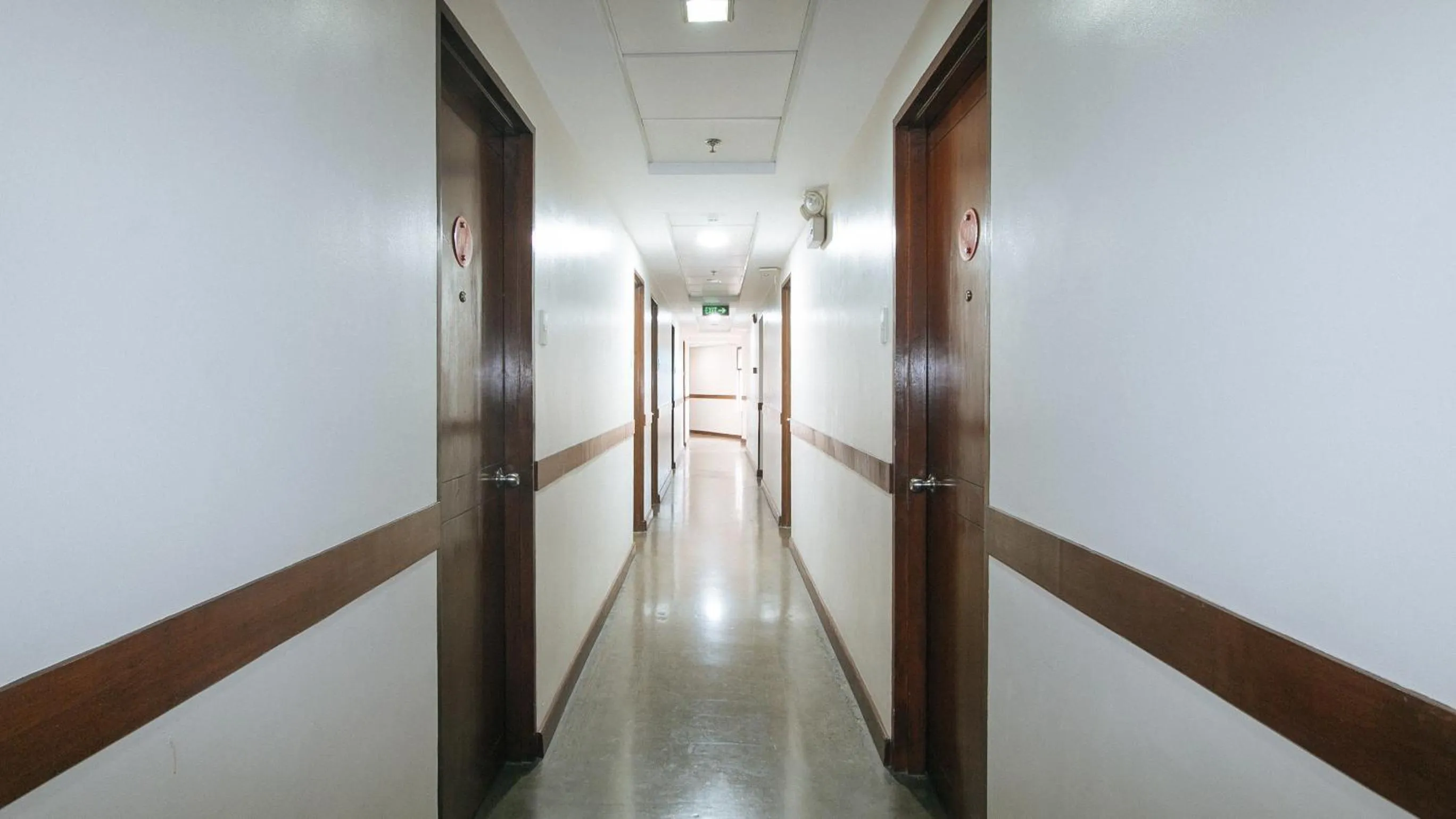 Area and facilities in RedDoorz @ Express Inn Lapu Lapu