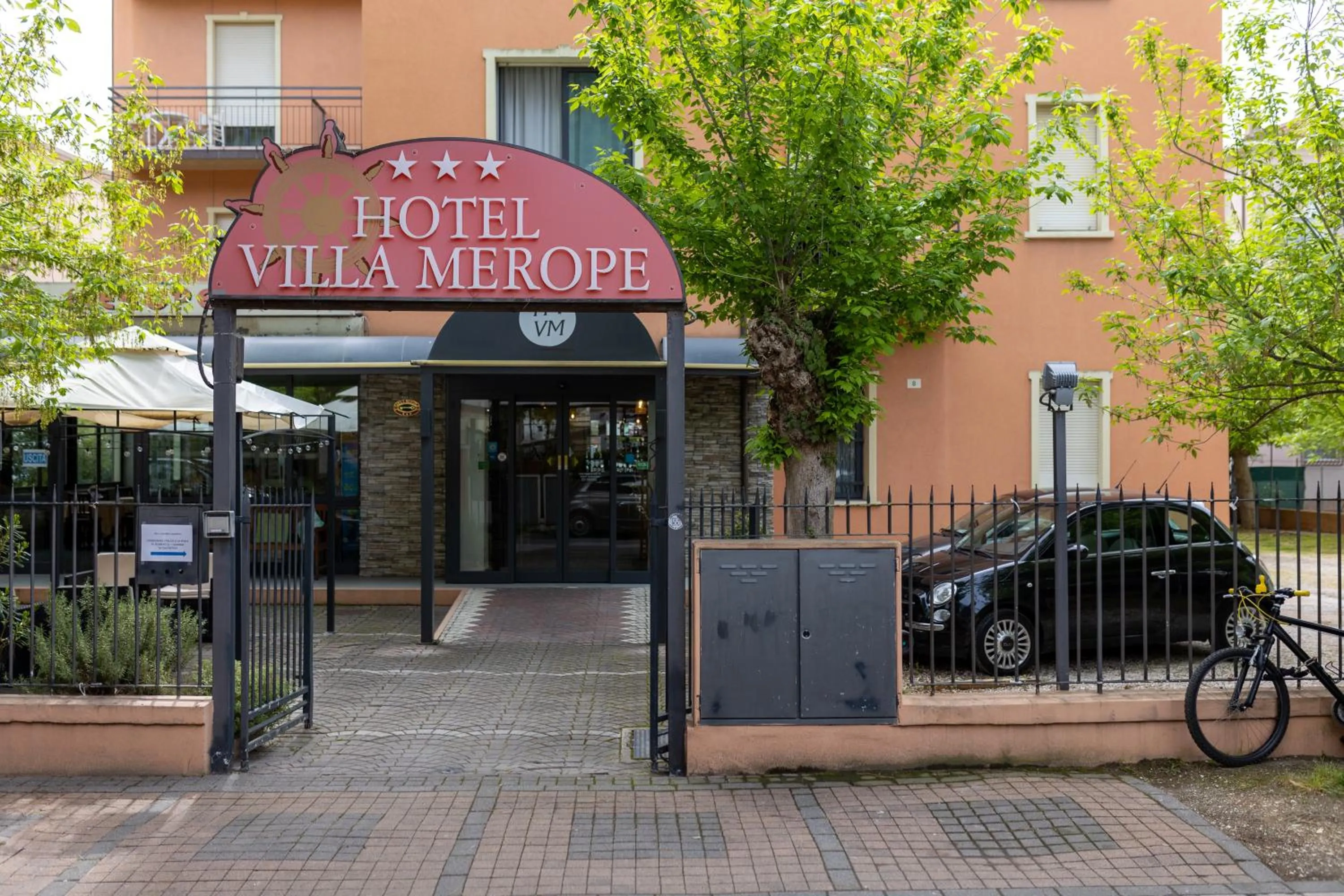 Property building in Hotel Villa Merope