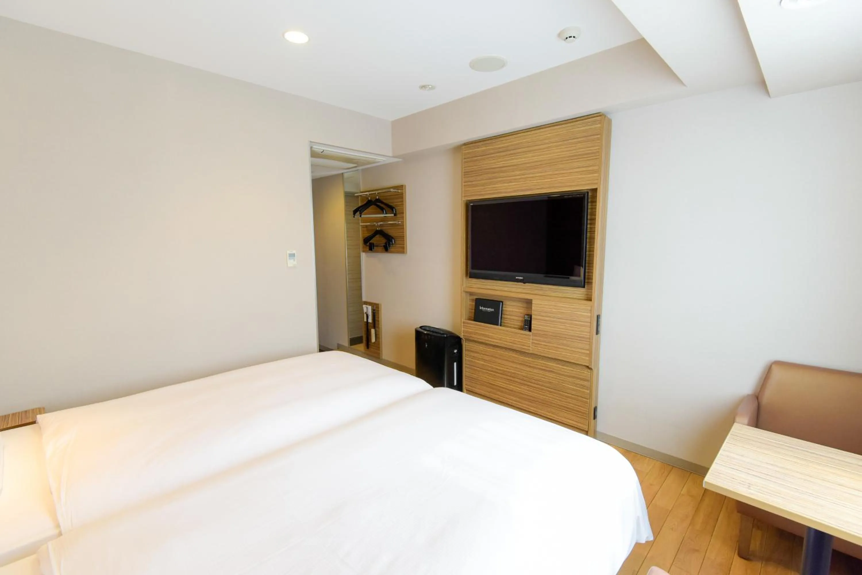 TV and multimedia, Bed in Via Inn Nagoya Shinkansen-guchi