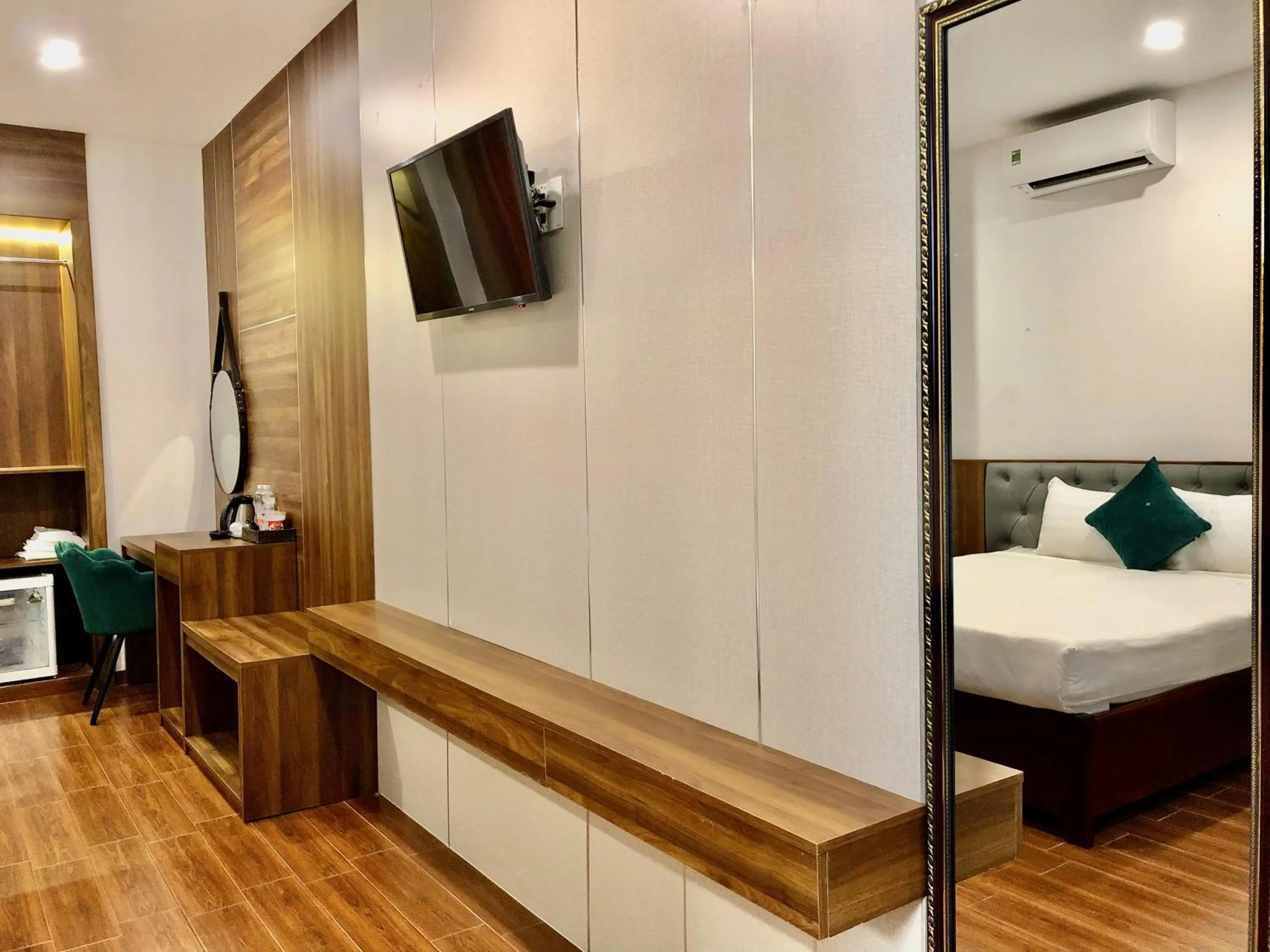 Photo of the whole room, Bed in Le Centre Pleiku Hotel