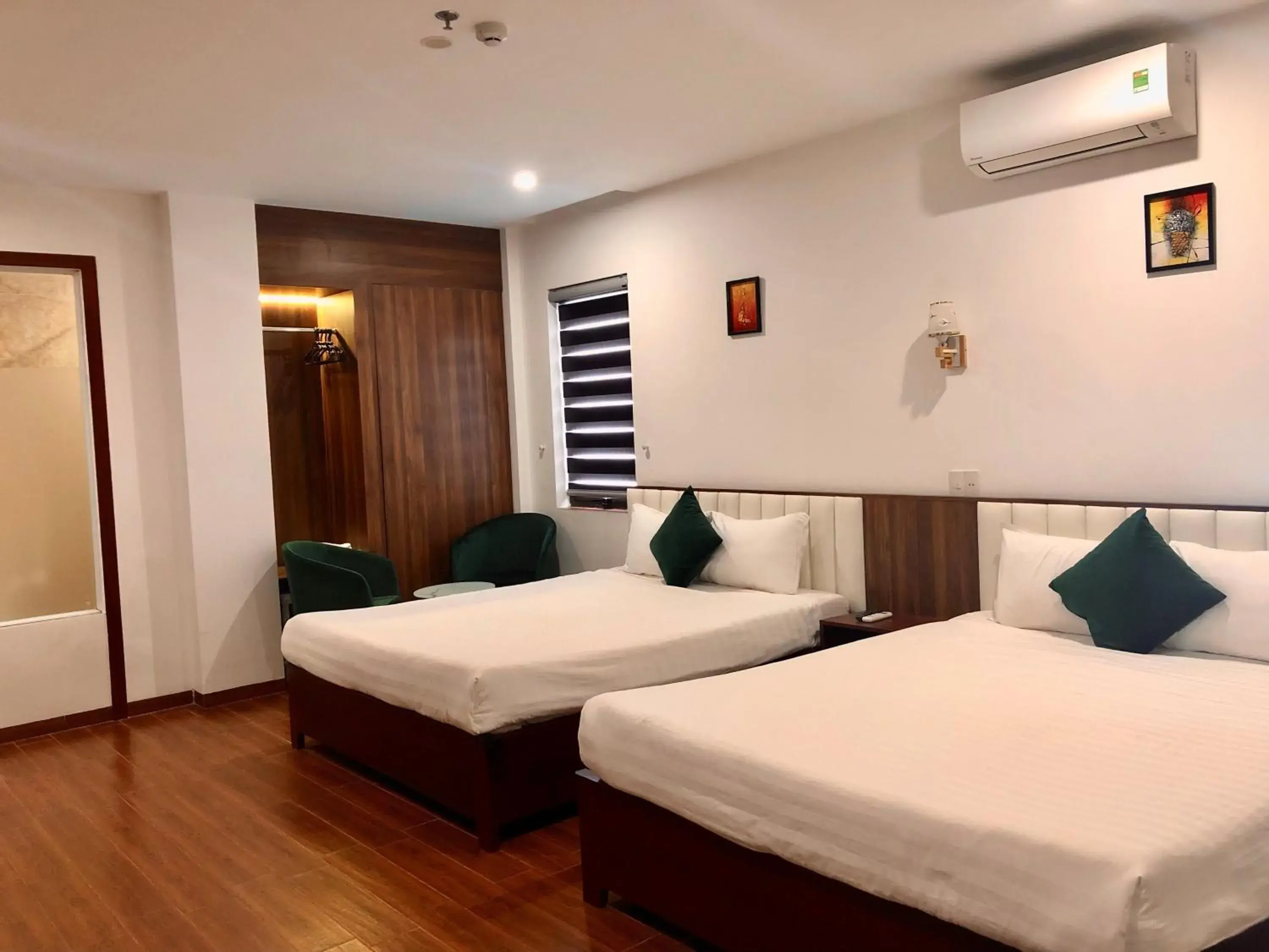 Deluxe Twin Room in Le Centre Pleiku Hotel Deluxe Twin Room in Le Centre Pleiku Hotel