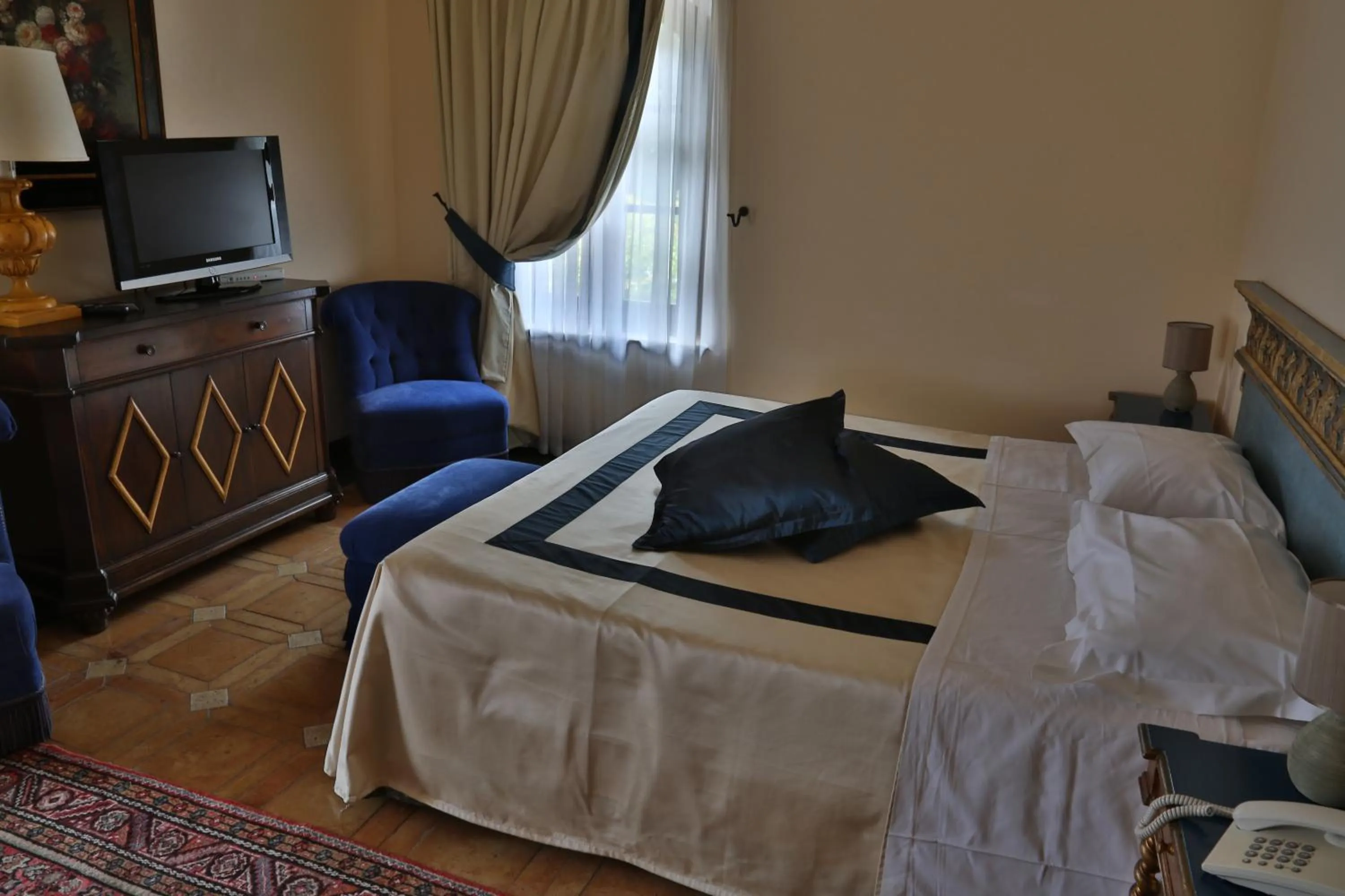 Photo of the whole room, Bed in Hotel La Collegiata
