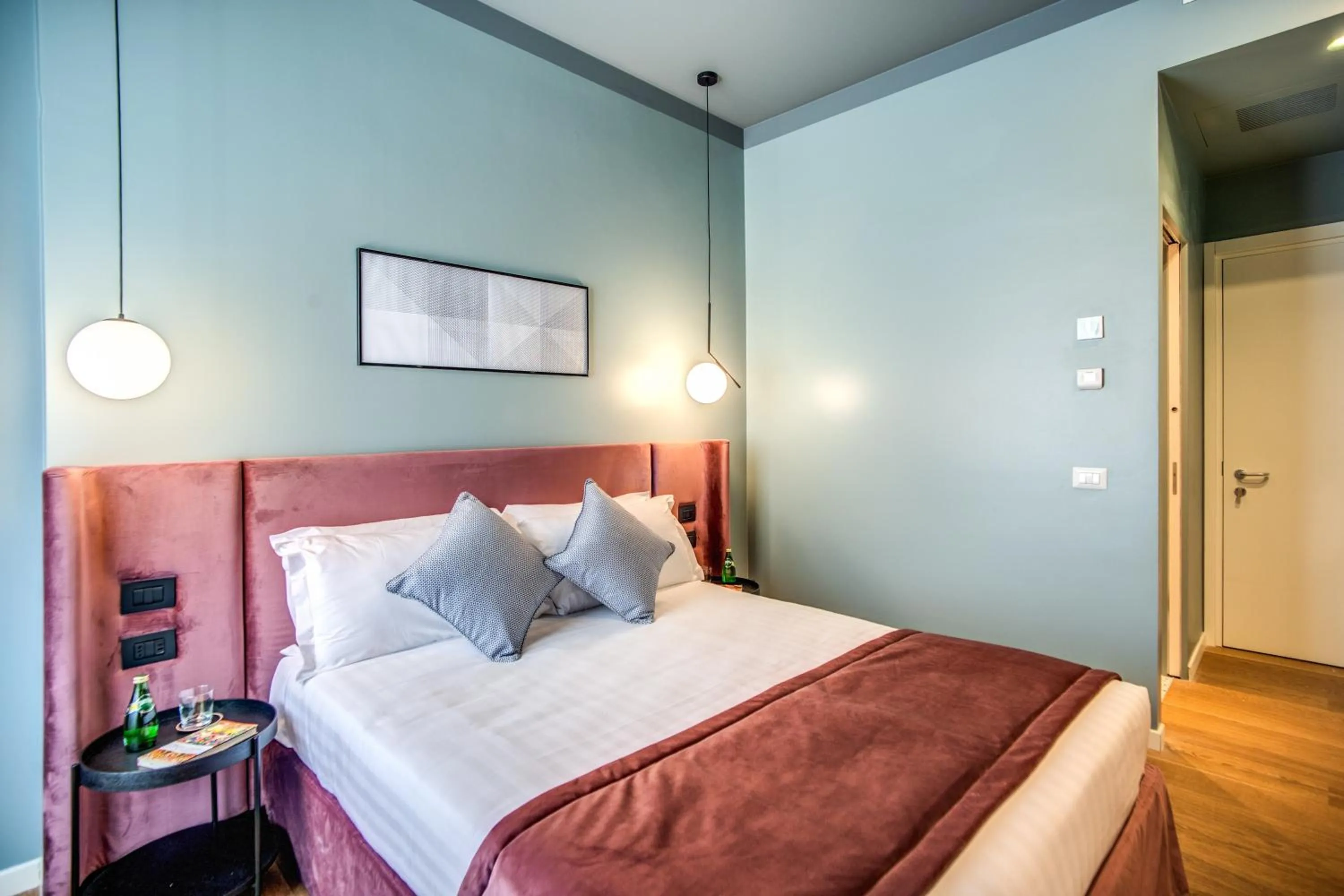 Photo of the whole room, Bed in Sheva Boutique Hotel