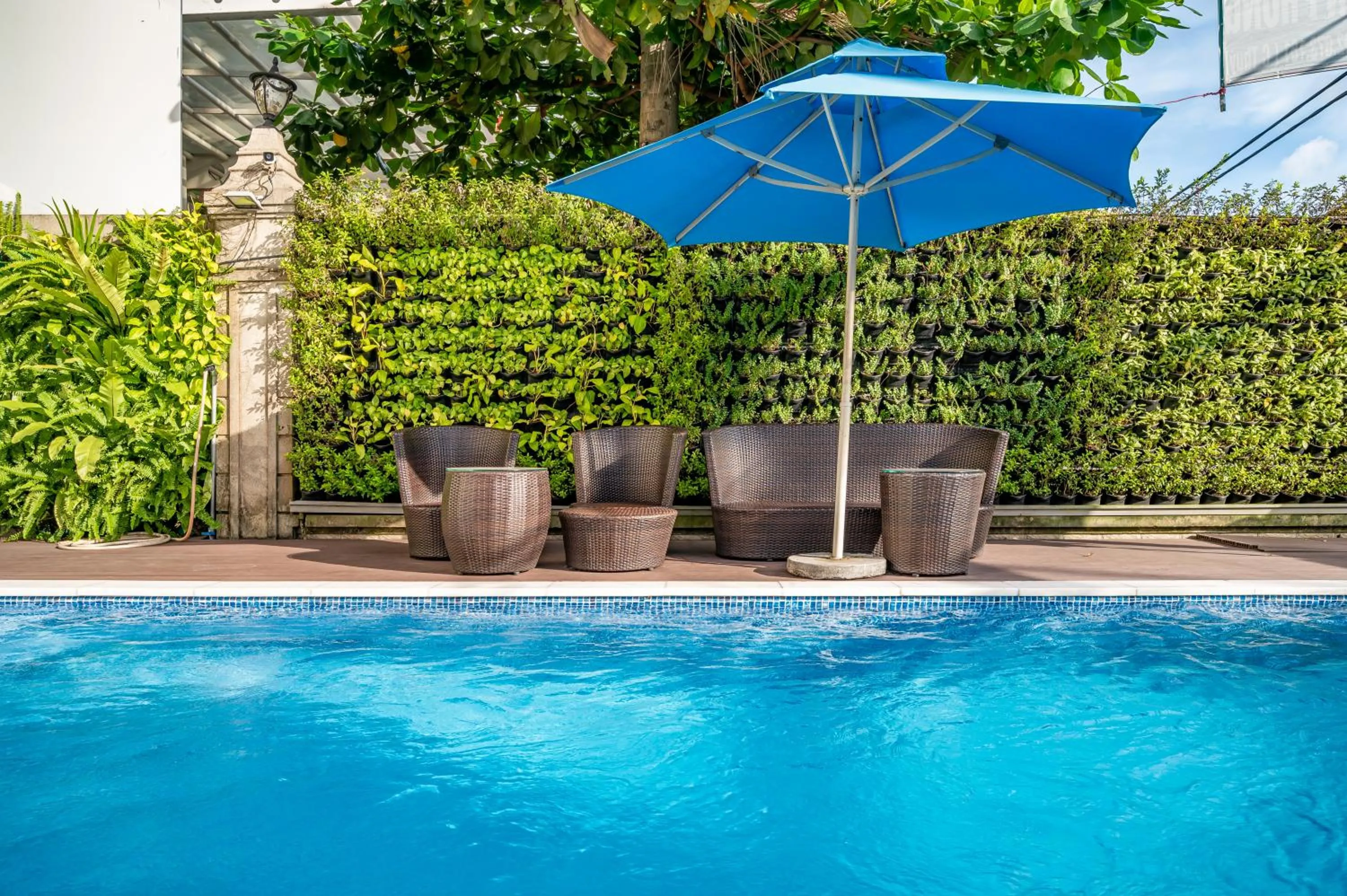 Swimming pool in Acnos Grand Hotel