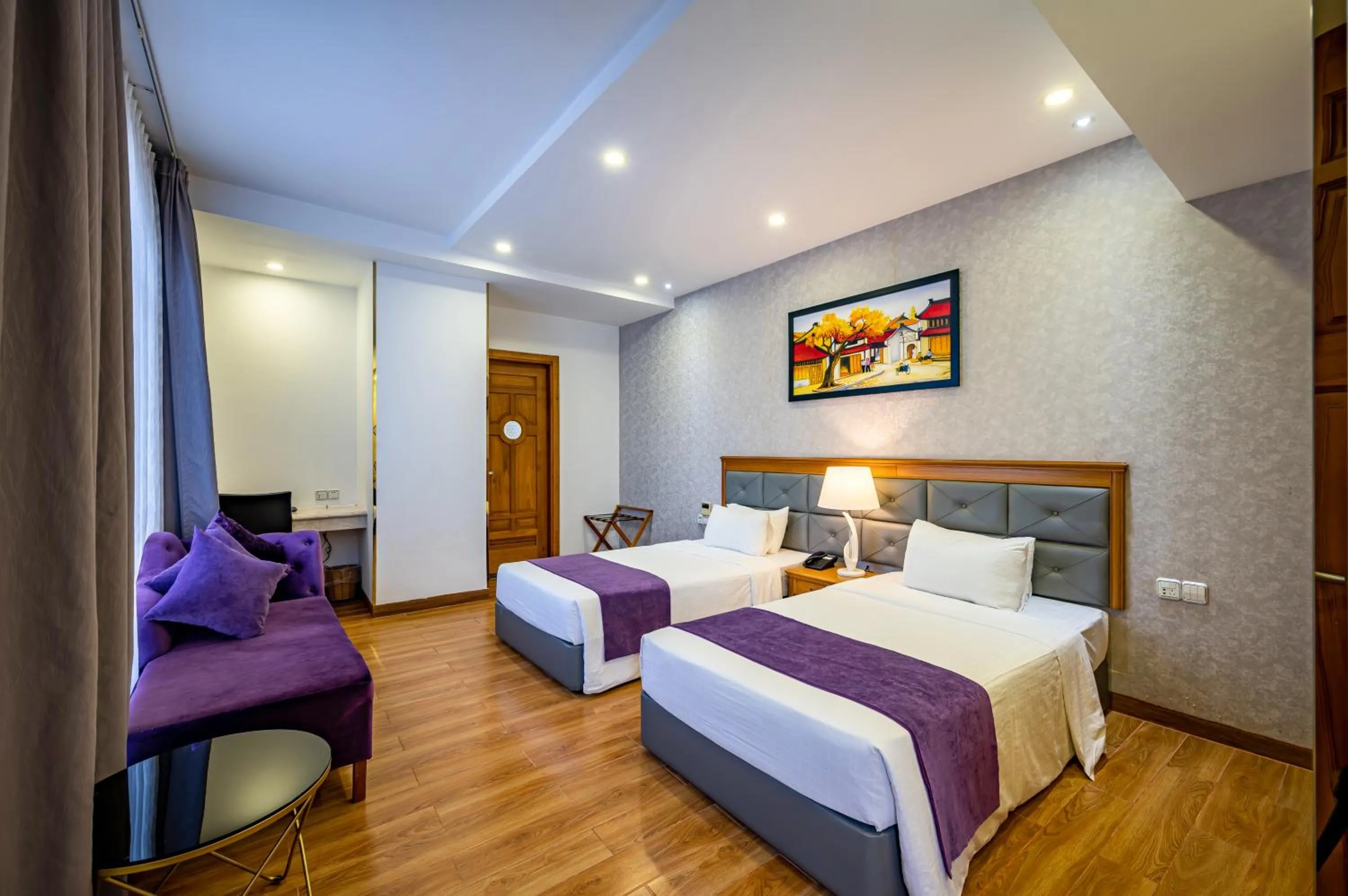 Bedroom, Bed in Acnos Grand Hotel