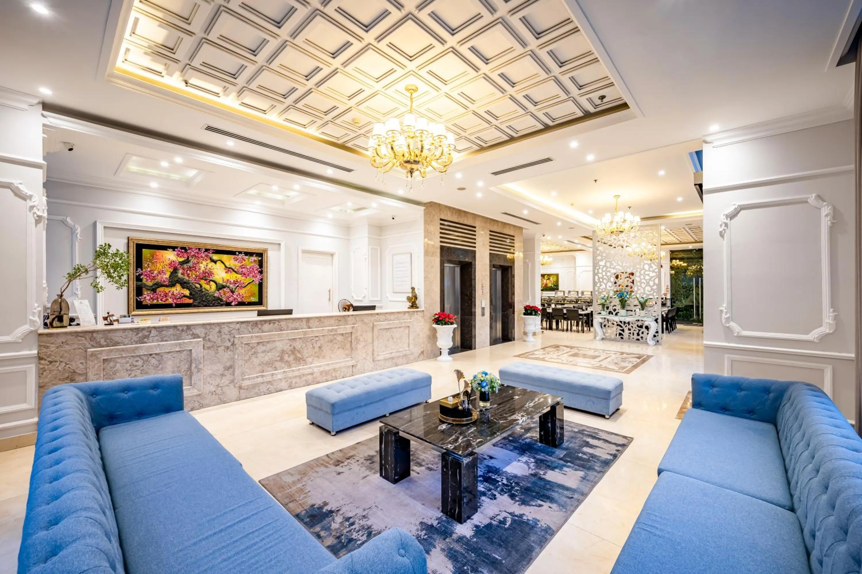 Lobby or reception in Acnos Grand Hotel