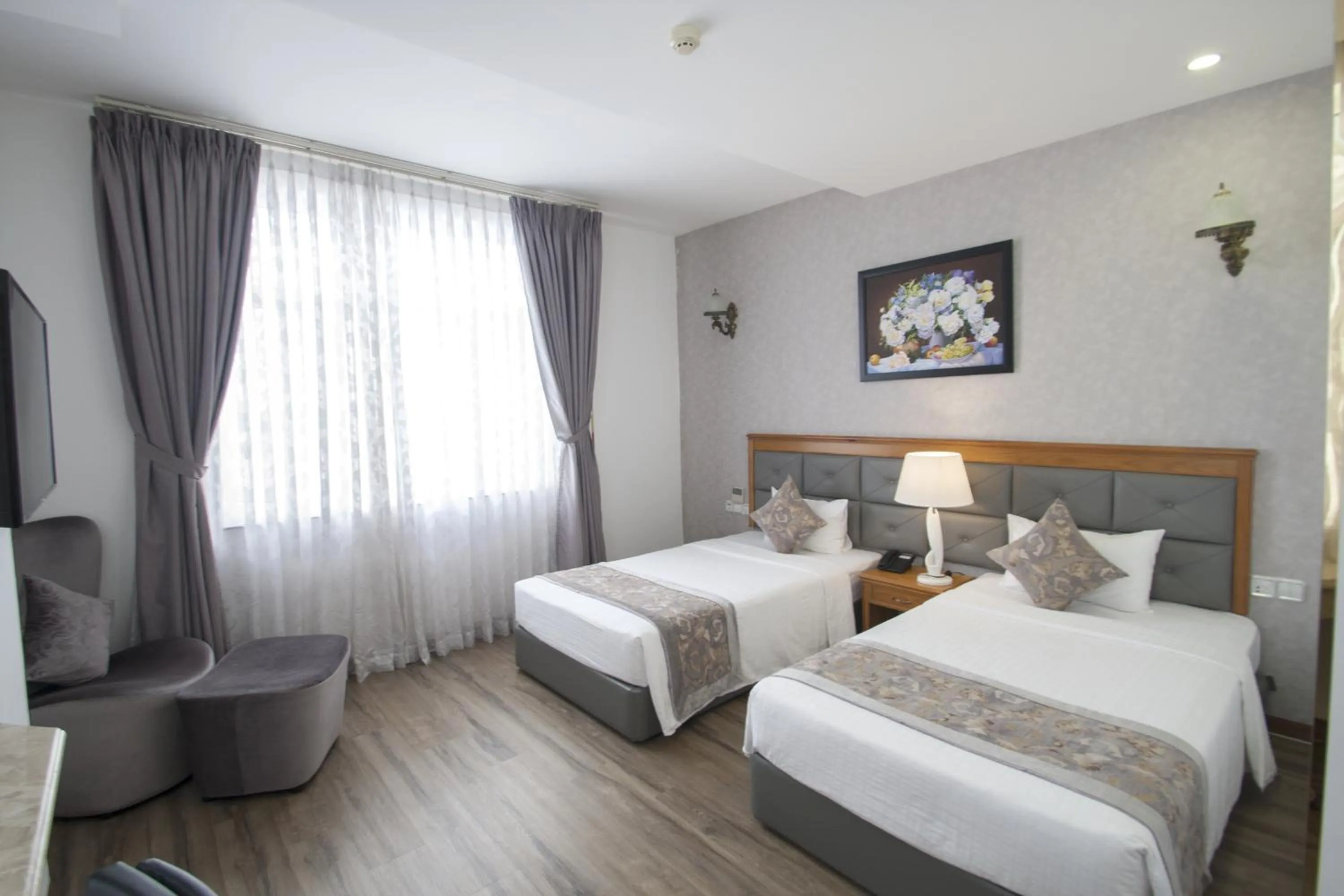 Bedroom, Bed in Acnos Grand Hotel