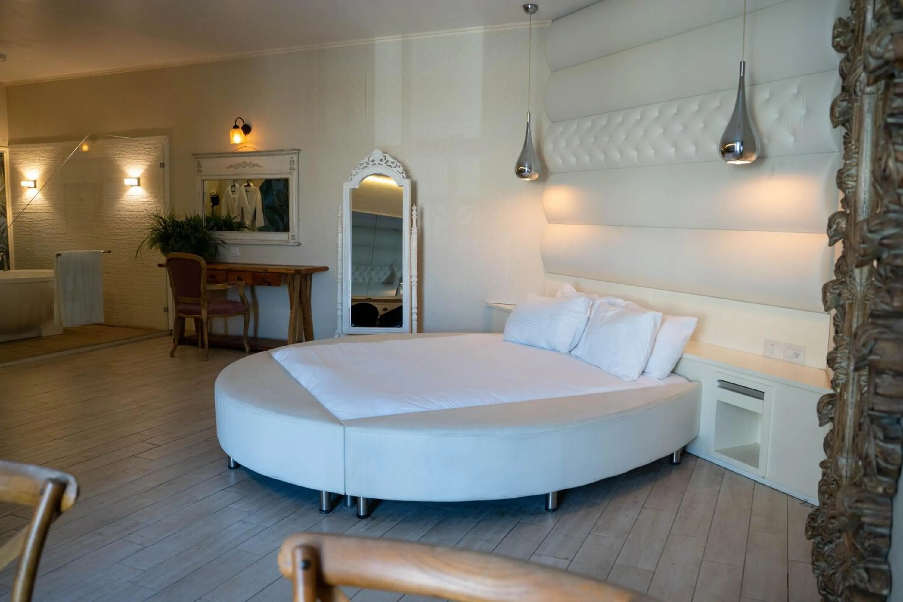 Bed in Garden Hotel Boutique & Events