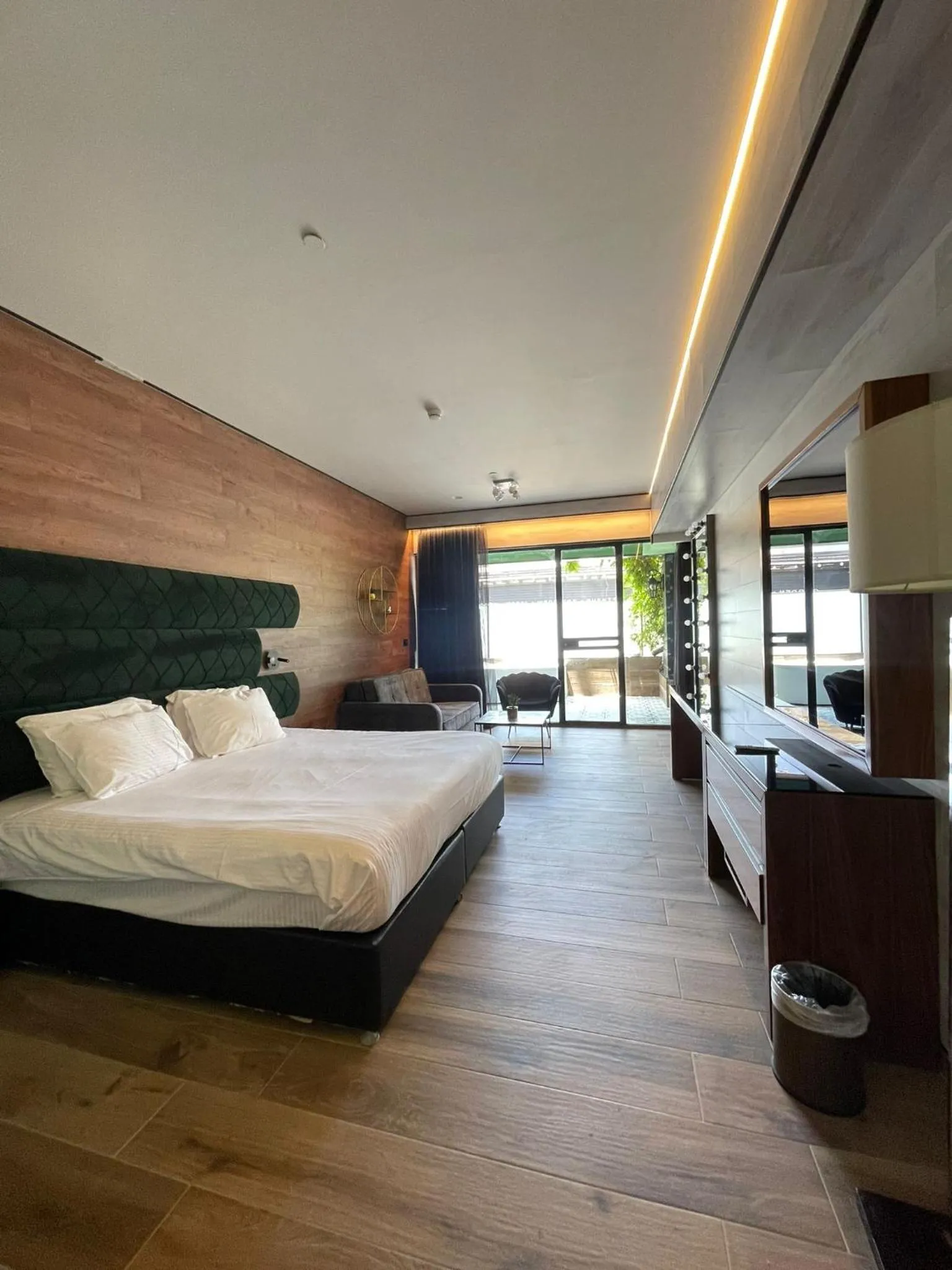 Bedroom, Bed in Garden Hotel Boutique & Events