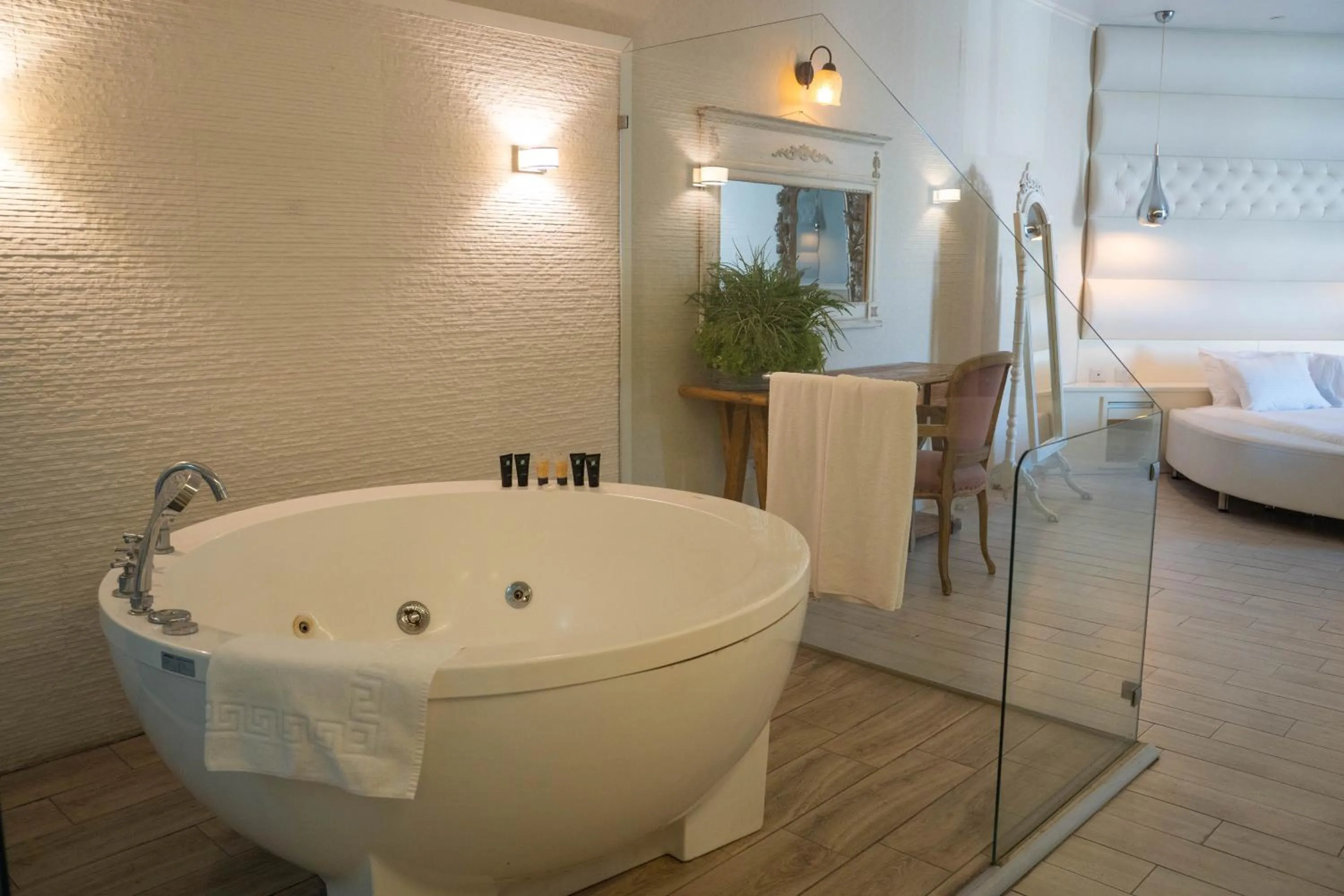 Bed in Garden Hotel Boutique & Events