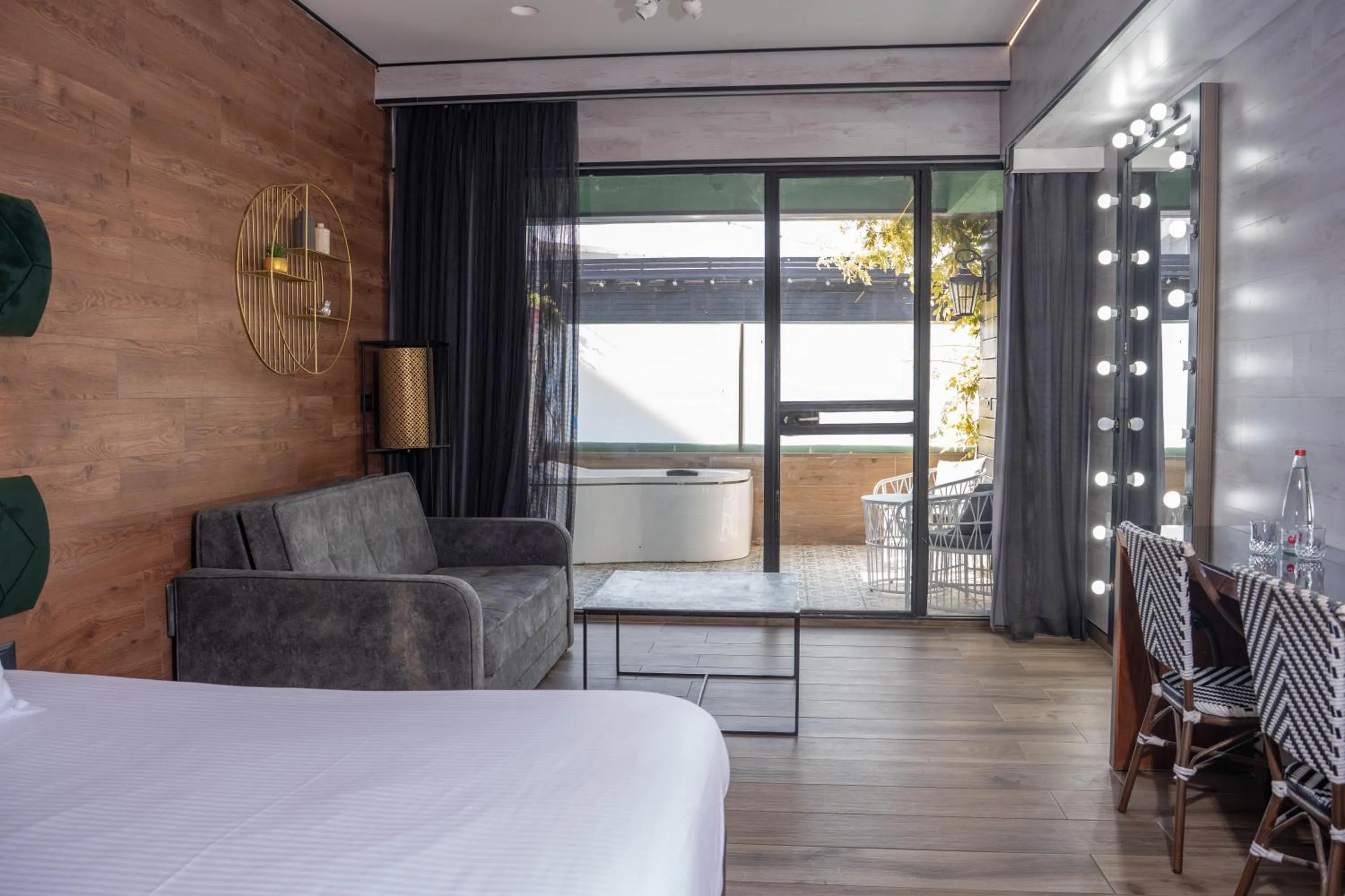 Bed in Garden Hotel Boutique & Events