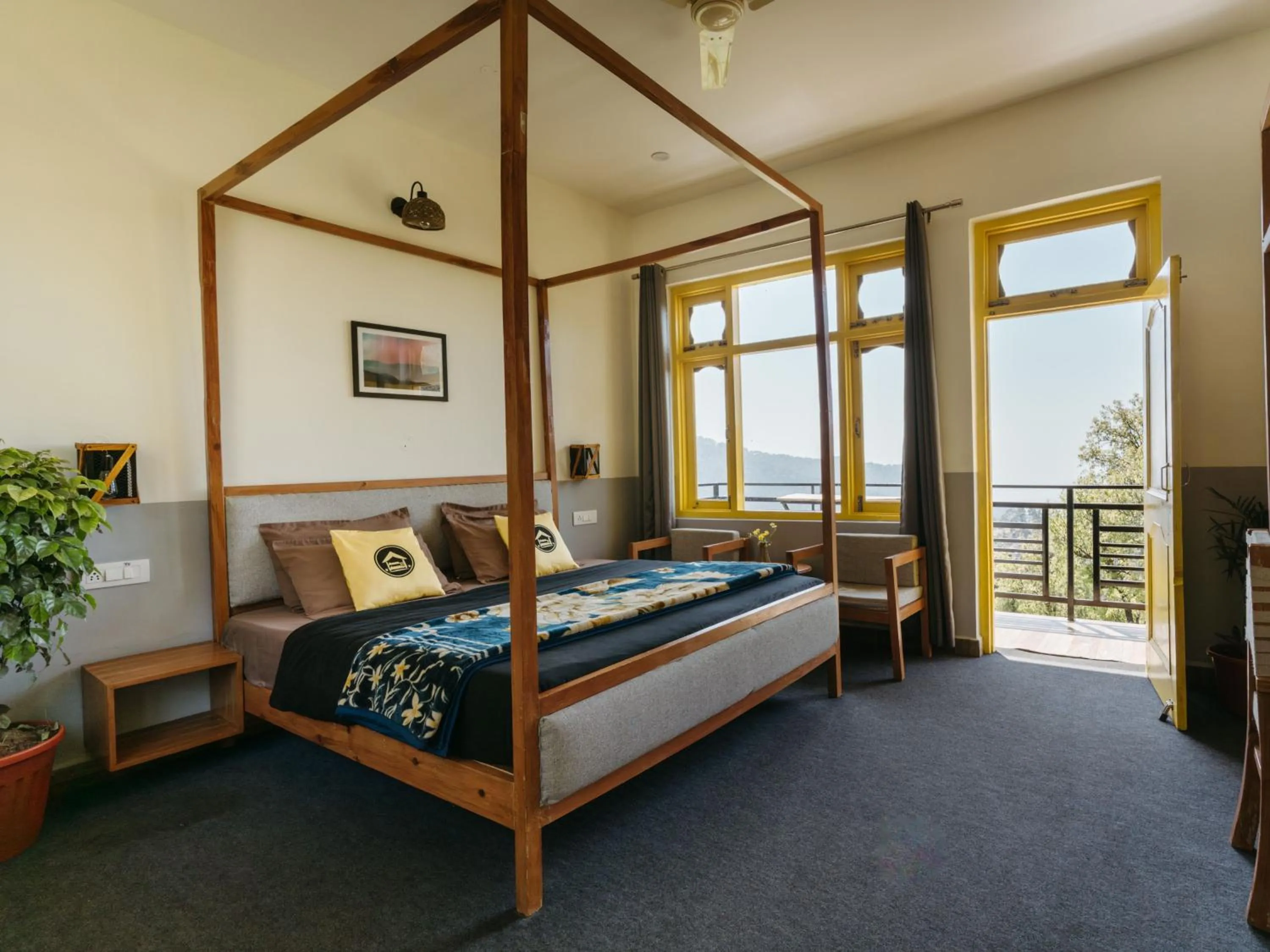 Bed in The Hosteller Kareri