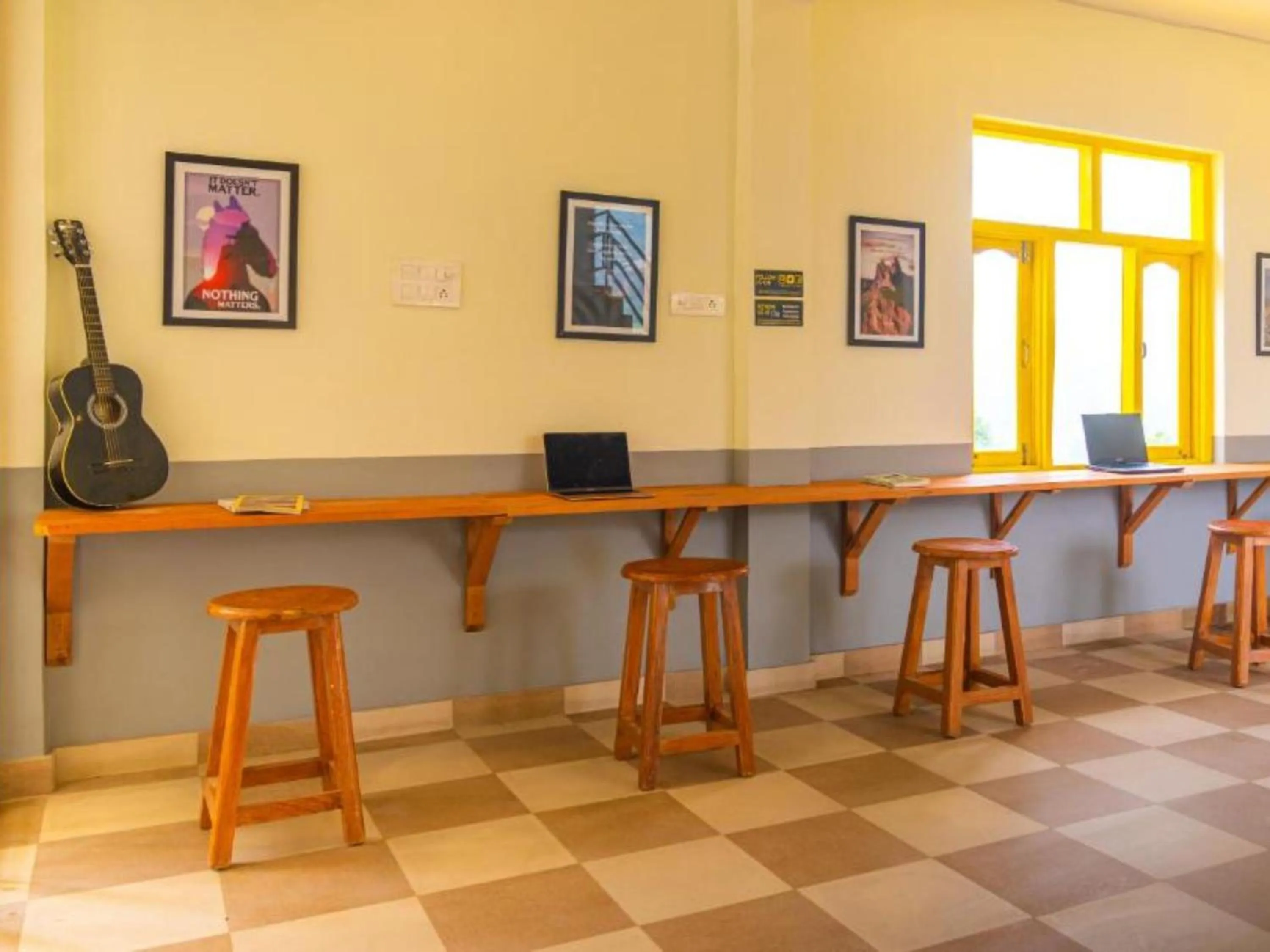 Day in The Hosteller Kareri