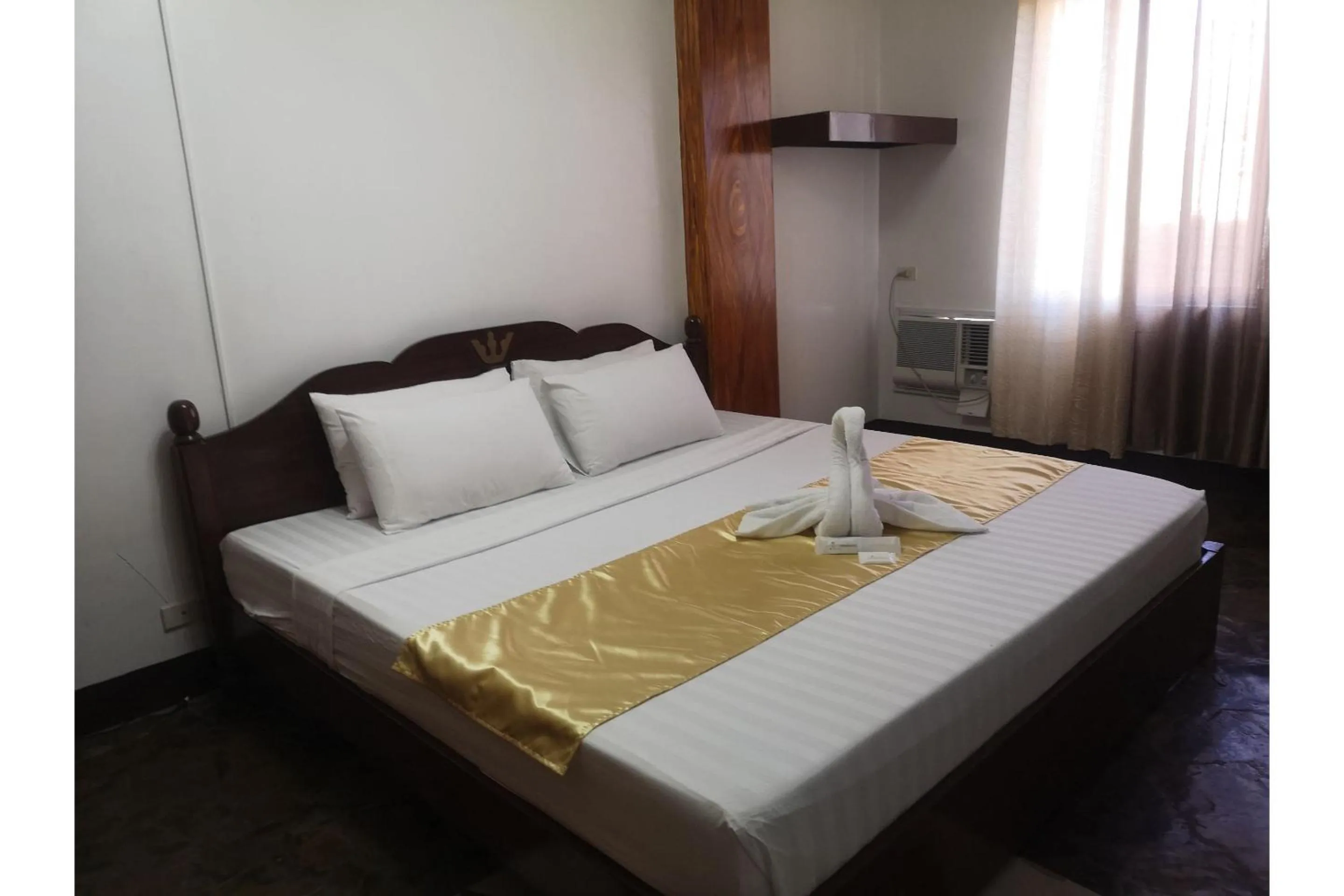 Bedroom in OYO 880 Flores De Musa Inn