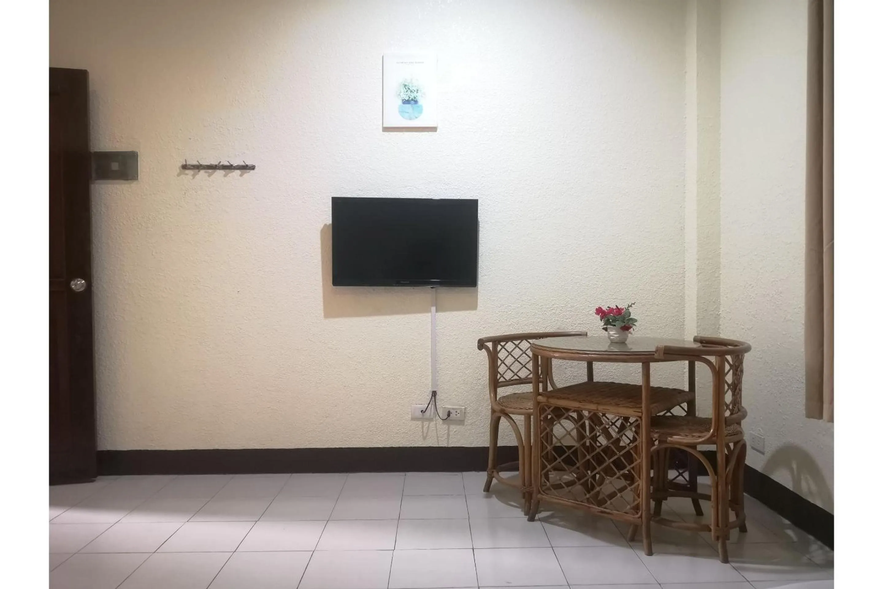 Bedroom in OYO 880 Flores De Musa Inn