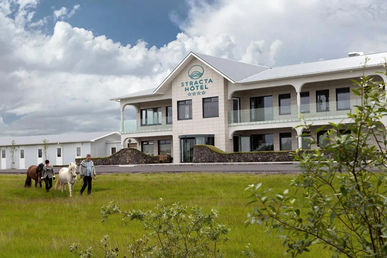 Property building in Stracta Hotel