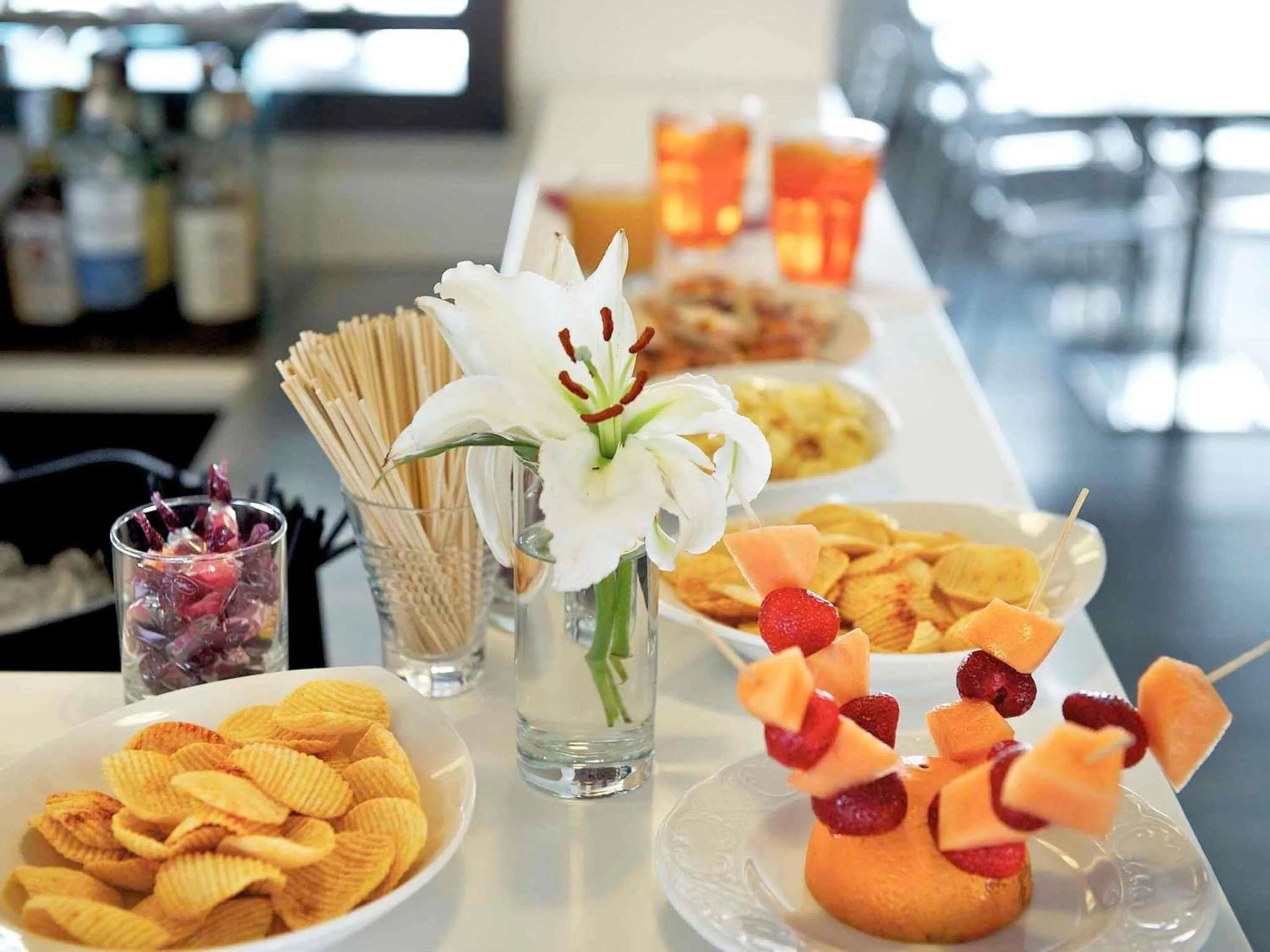 Lounge or bar in Mercure Bergamo Aeroporto