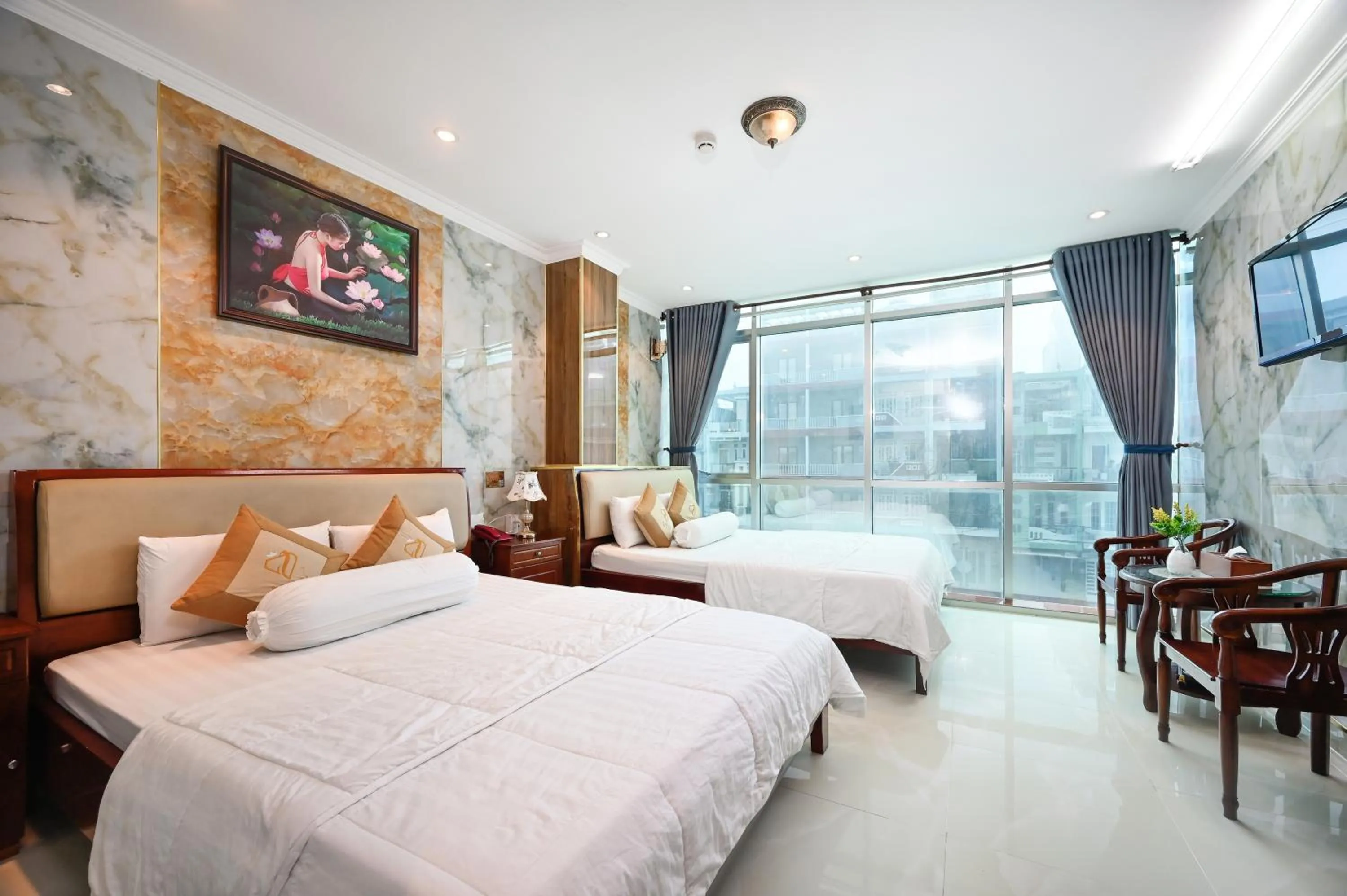 Photo of the whole room, Bed in Ly Ly Hotel