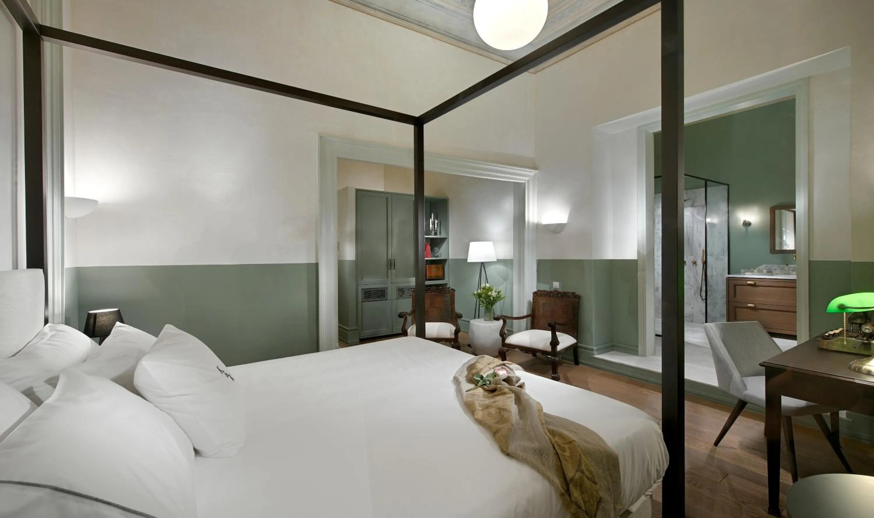 Photo of the whole room, Bed in ATHINAIDOS QUARTERS by K&K