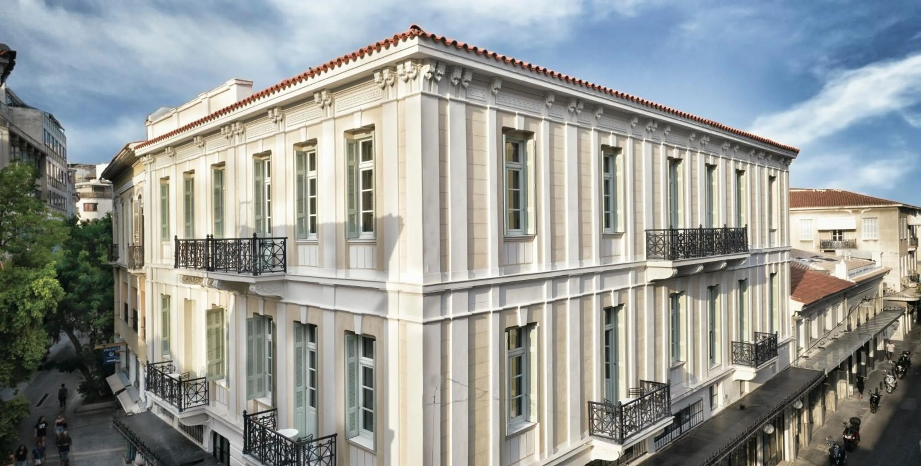 Property building in ATHINAIDOS QUARTERS by K&K