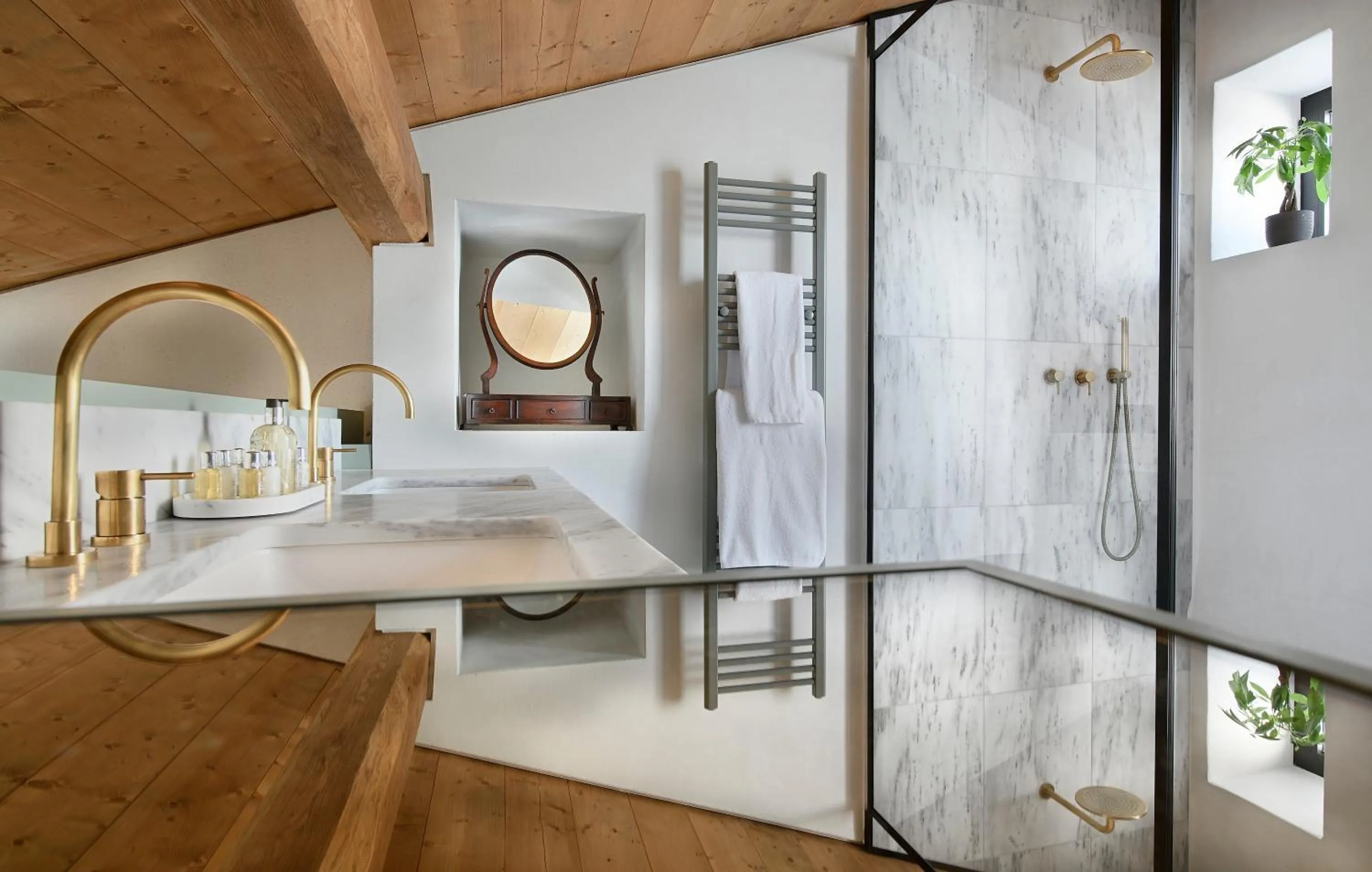 Bathroom in ATHINAIDOS QUARTERS by K&K