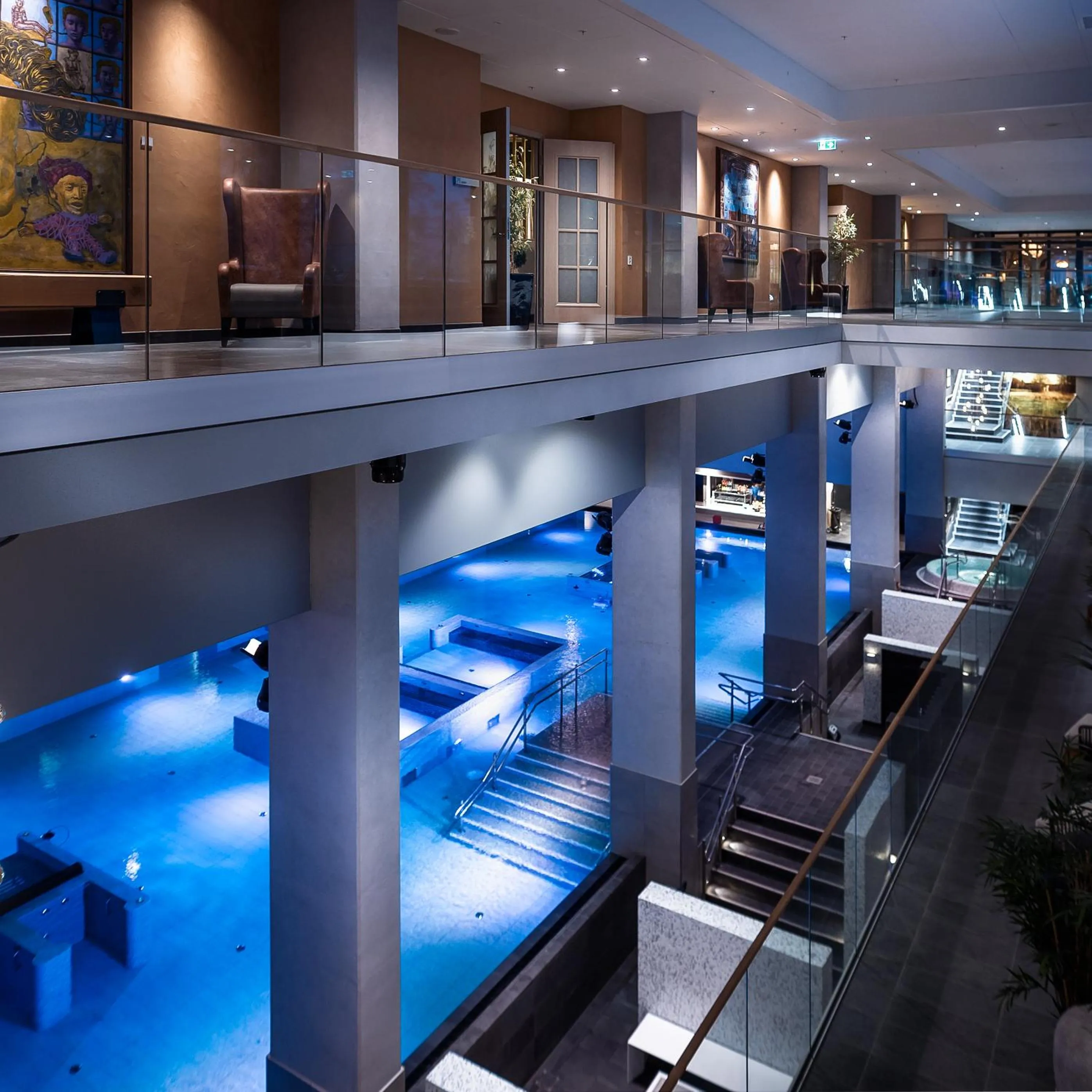 Swimming pool in The Well