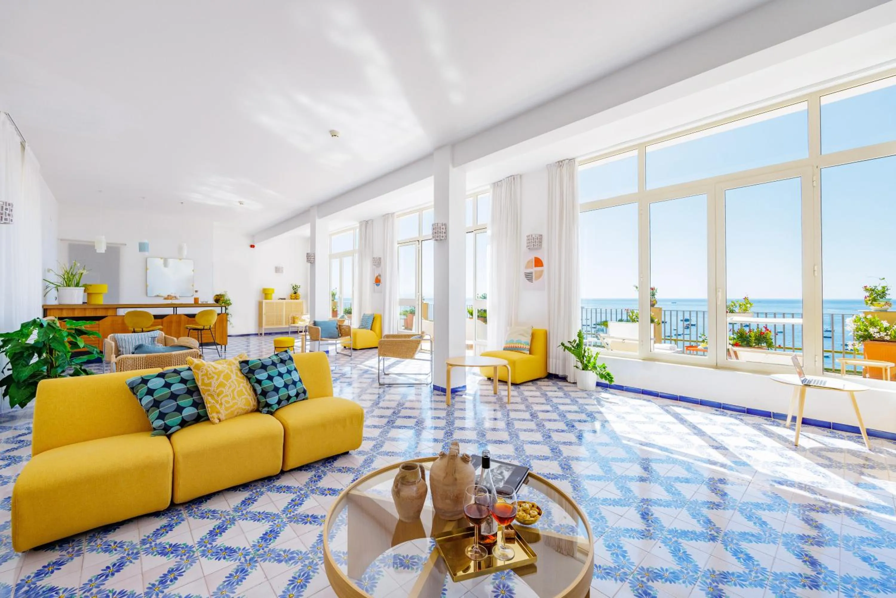 Communal lounge/ TV room in Residence Panoramic