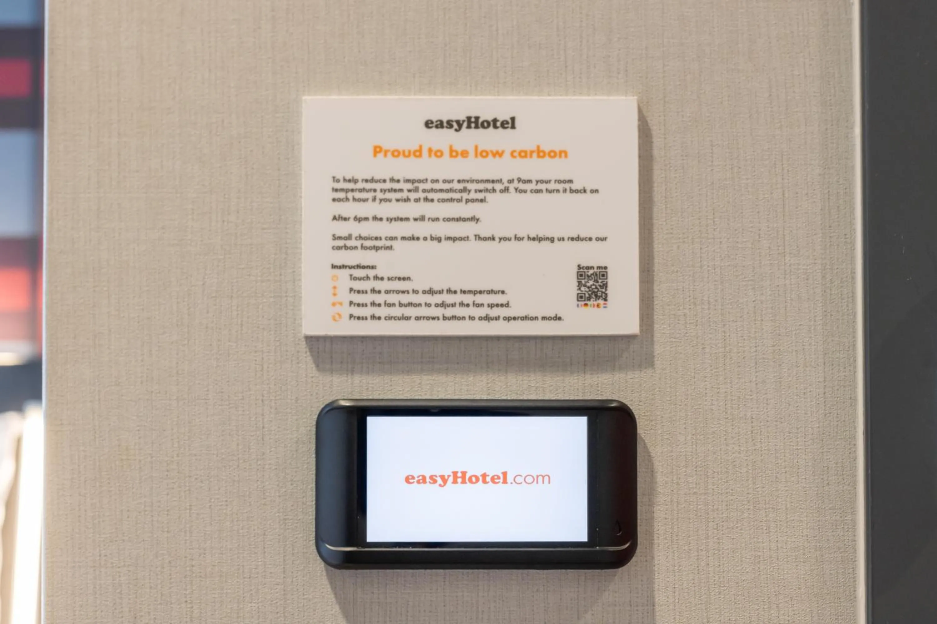 Bedroom in easyHotel Dublin