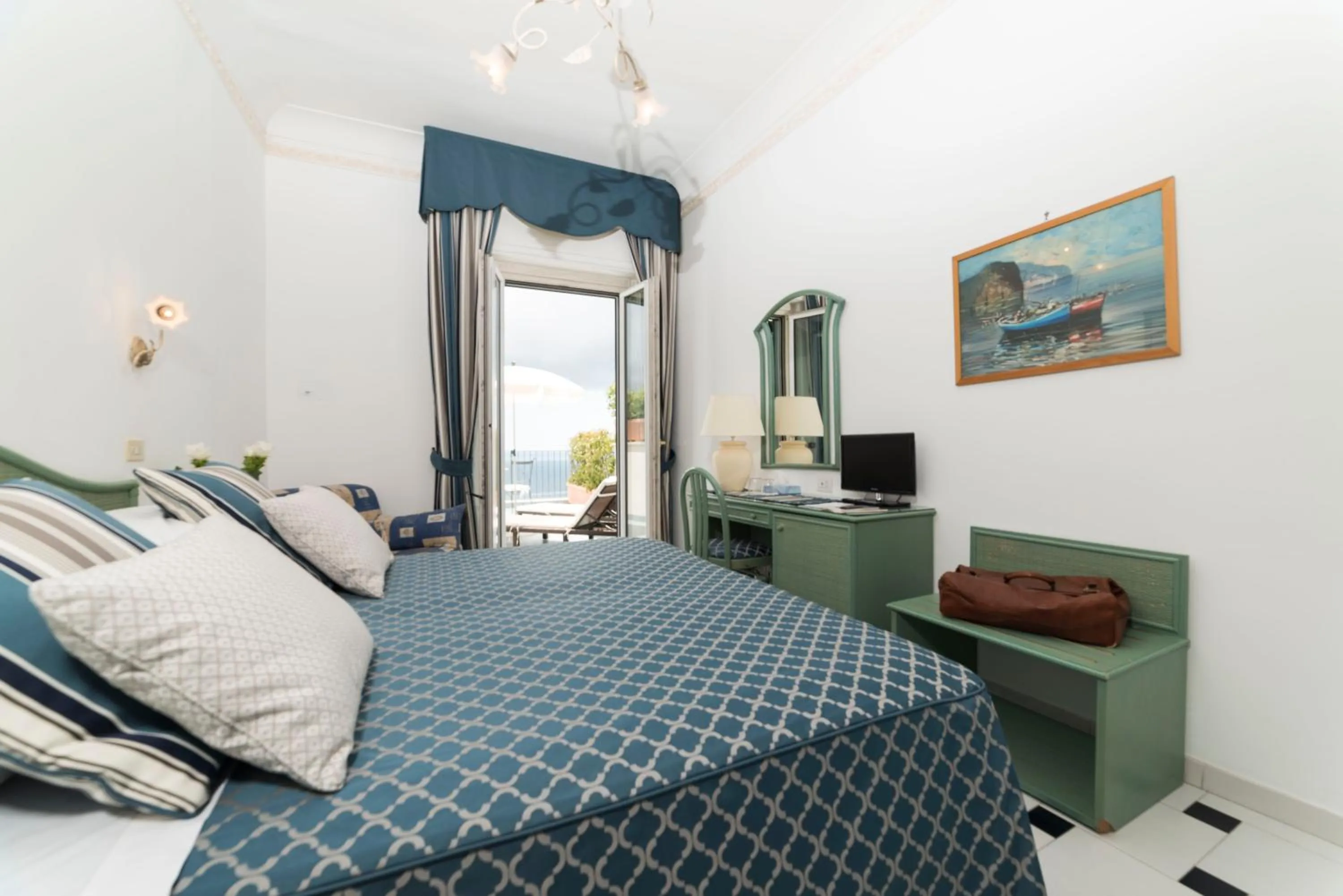 Bed in Hotel Il Nido