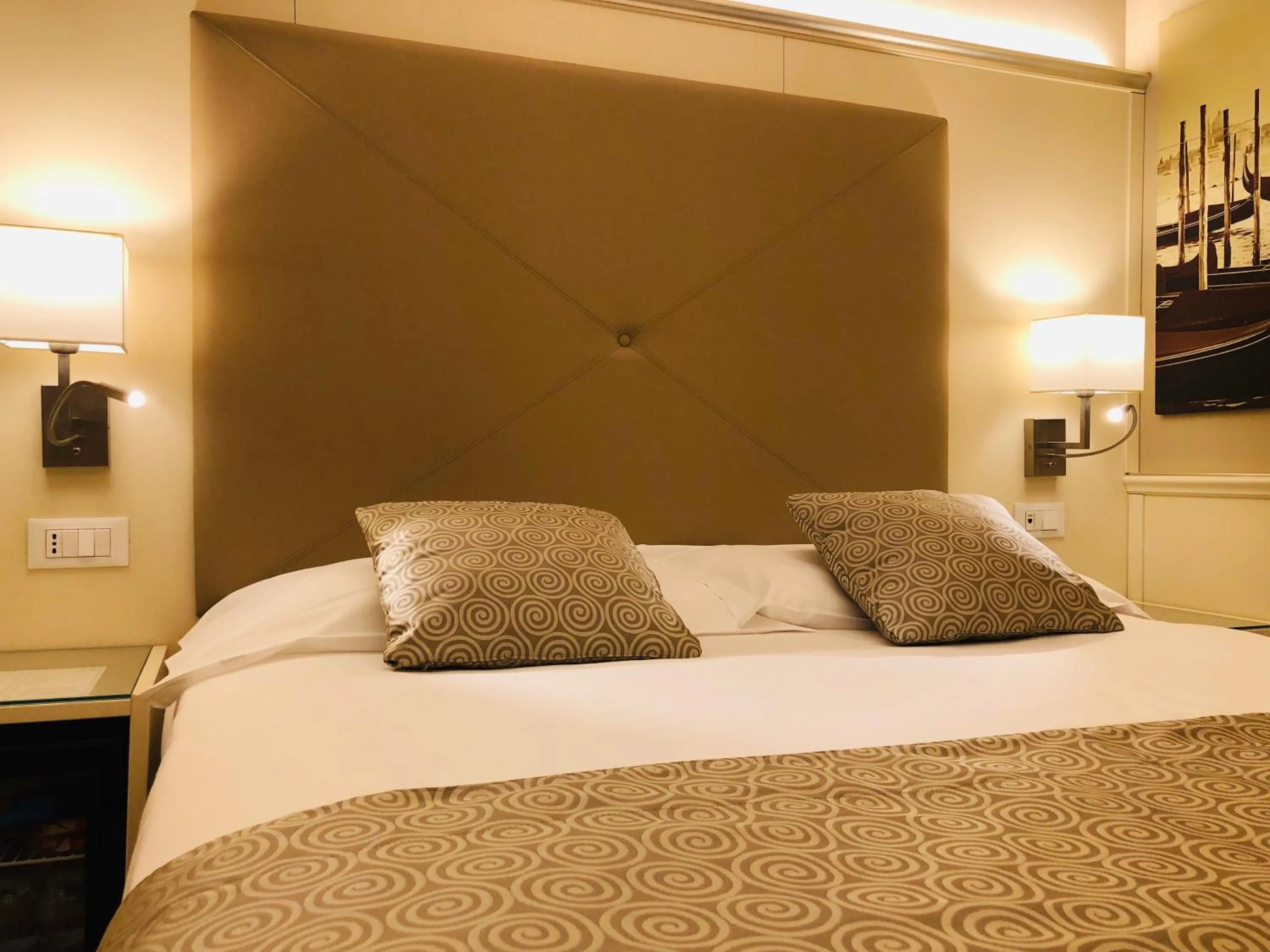 Bed in San Lio Tourist House