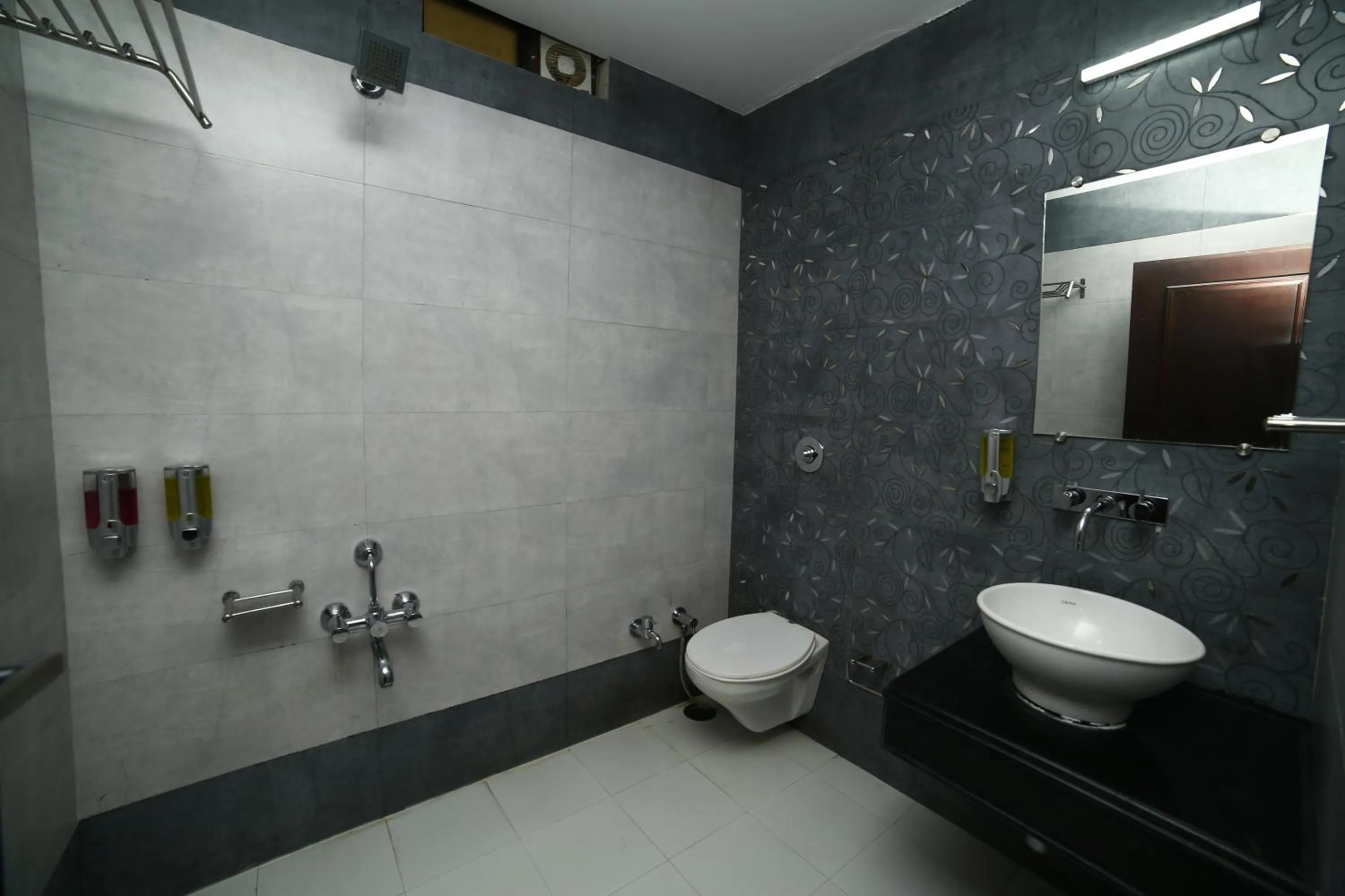 Bathroom in Hotel Shiv Villa