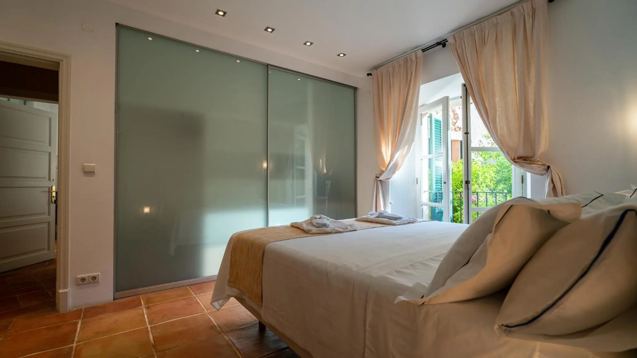 Bed in Hotel Can Verdera