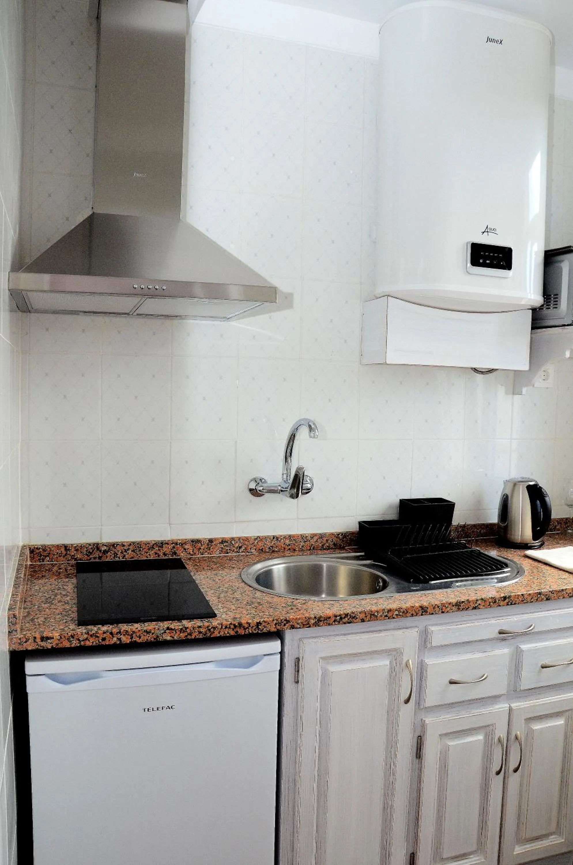 Kitchen or kitchenette in VILA ALEGRIA