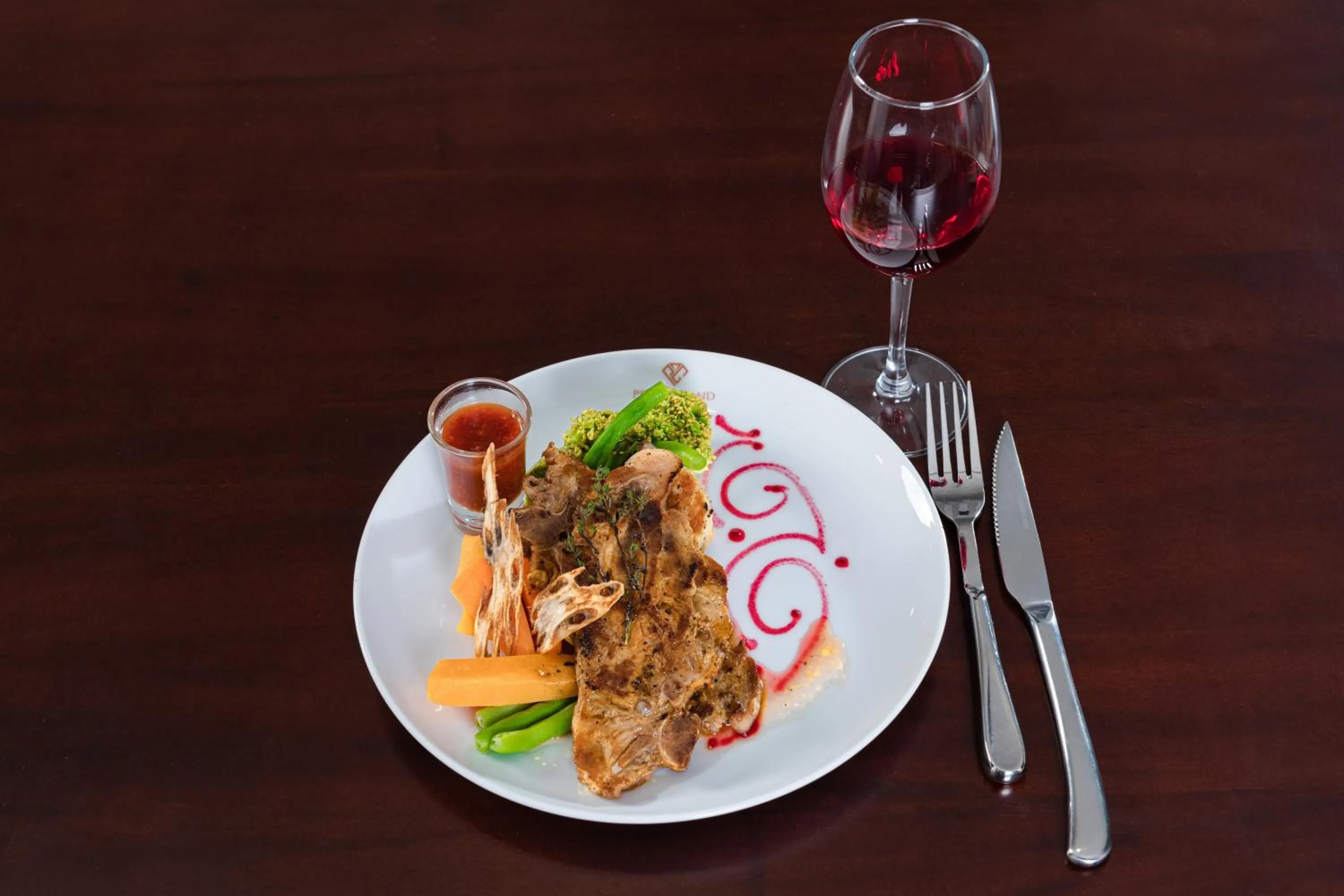 Food and drinks in Pearl Grand By Rathna