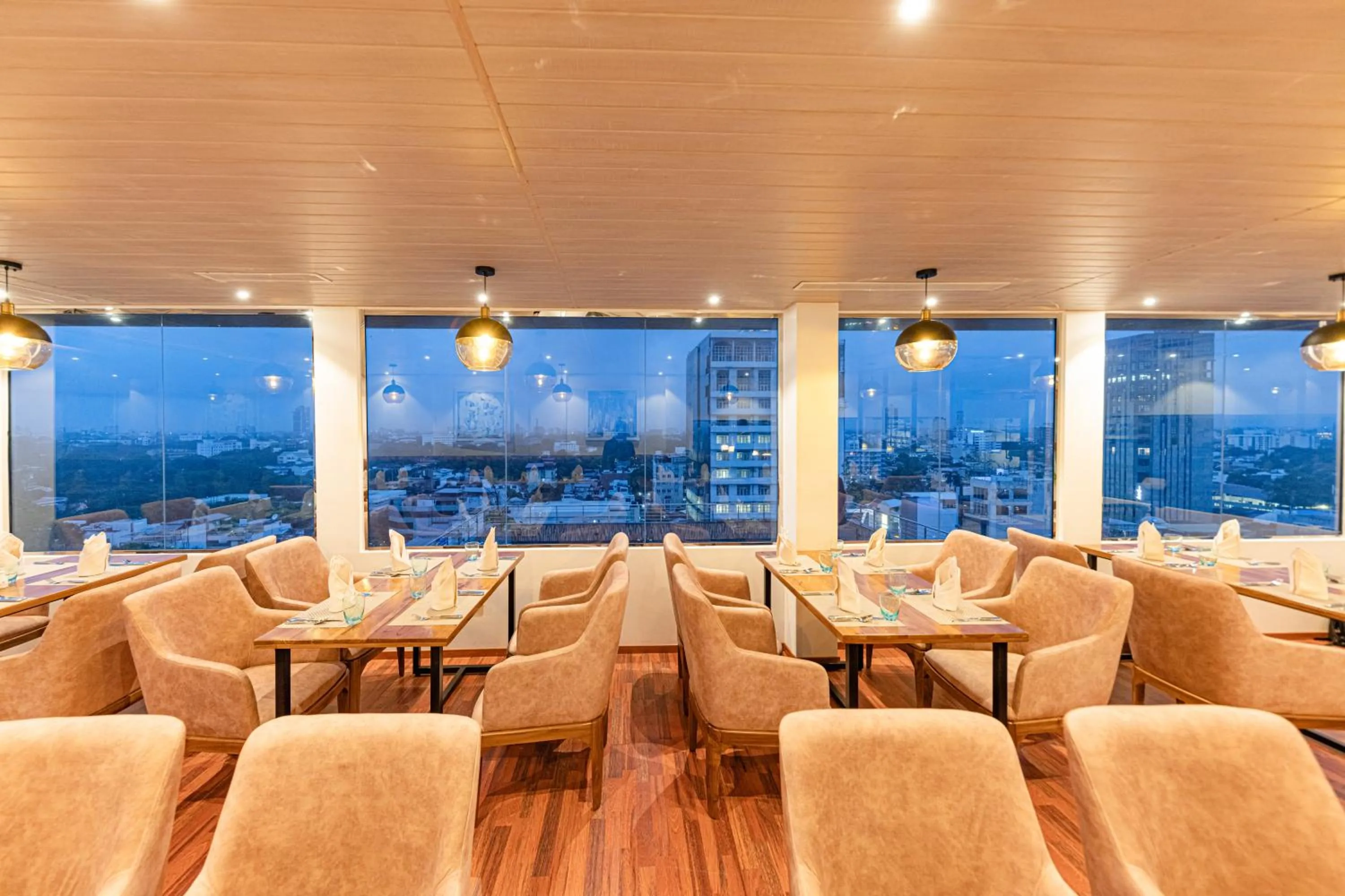 Lounge or bar in Pearl Grand By Rathna