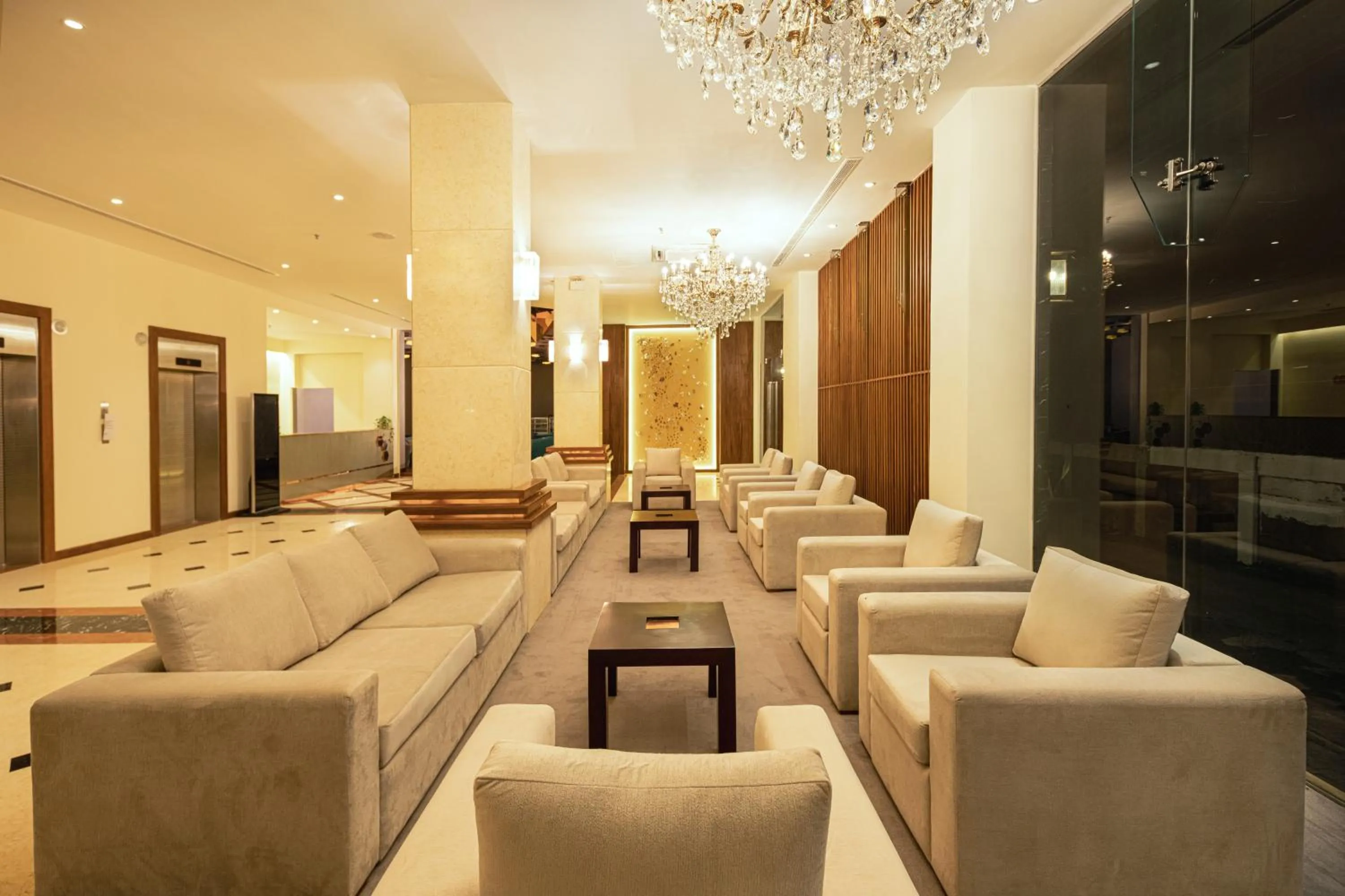 Lobby or reception in Pearl Grand By Rathna