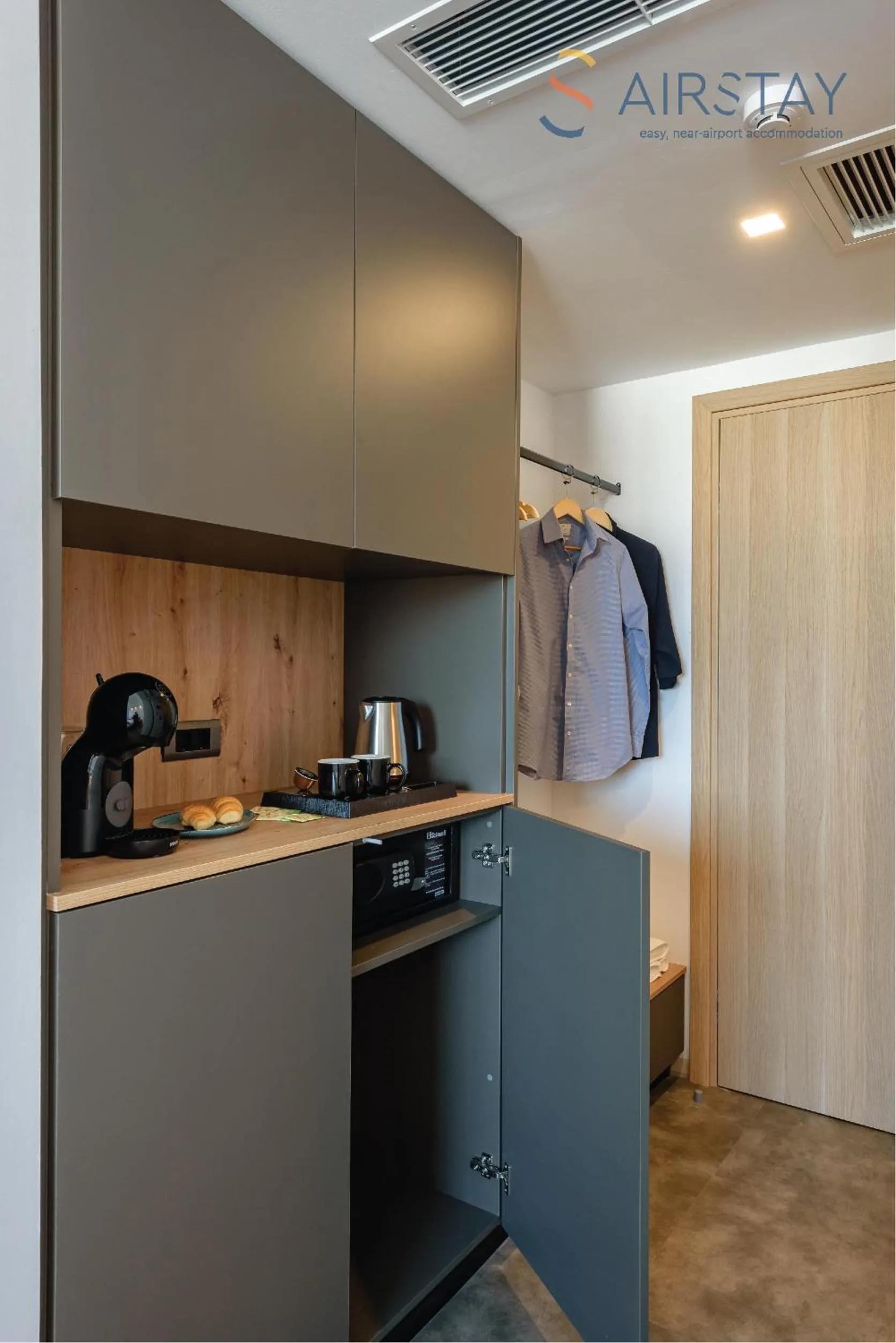 Coffee/tea facilities in Zed Smart Property Airport by Airstay