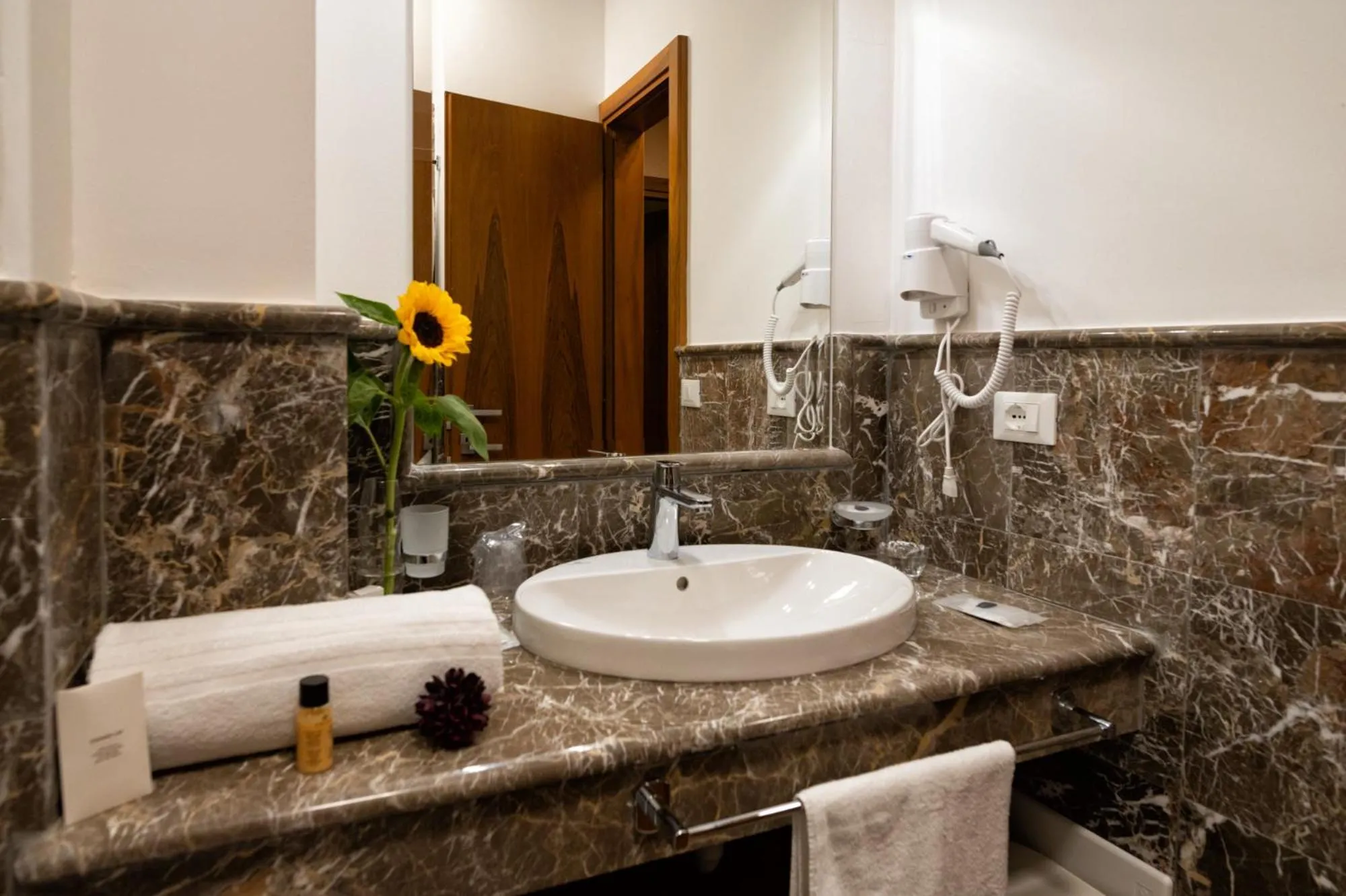 Bathroom in Taormina Park Hotel