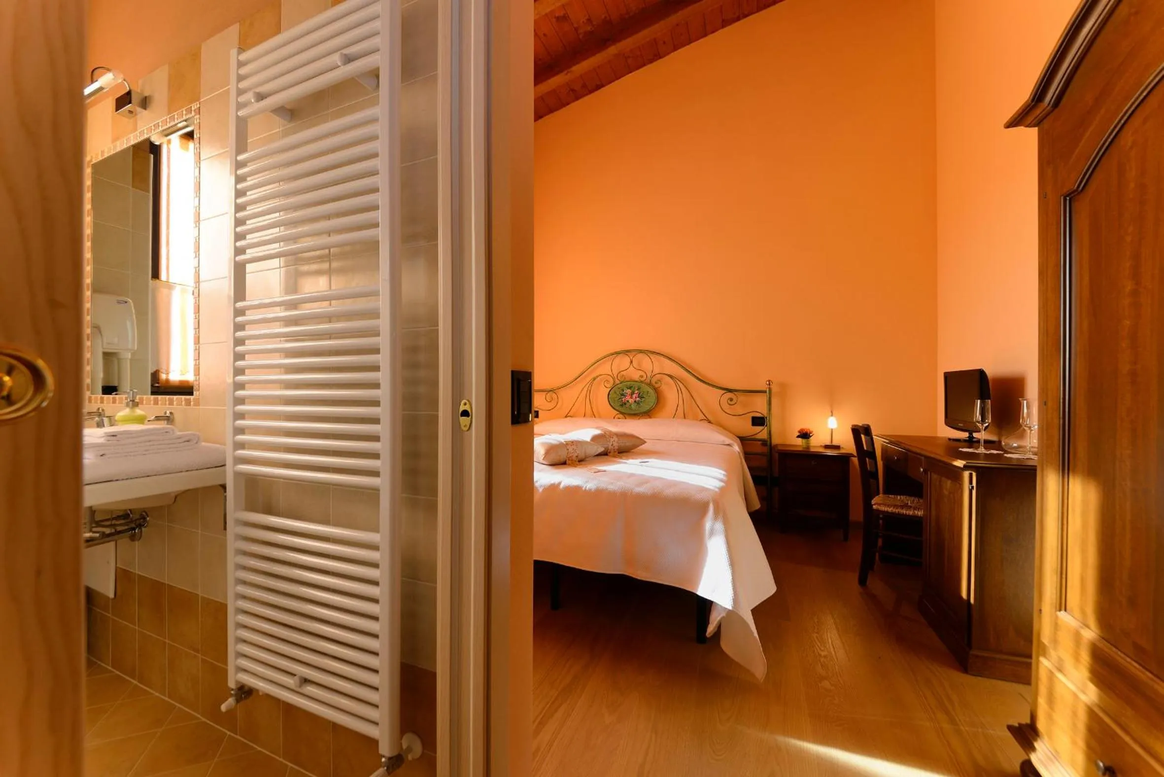 Photo of the whole room, Bed in Agriturismo Bacche di Bosco