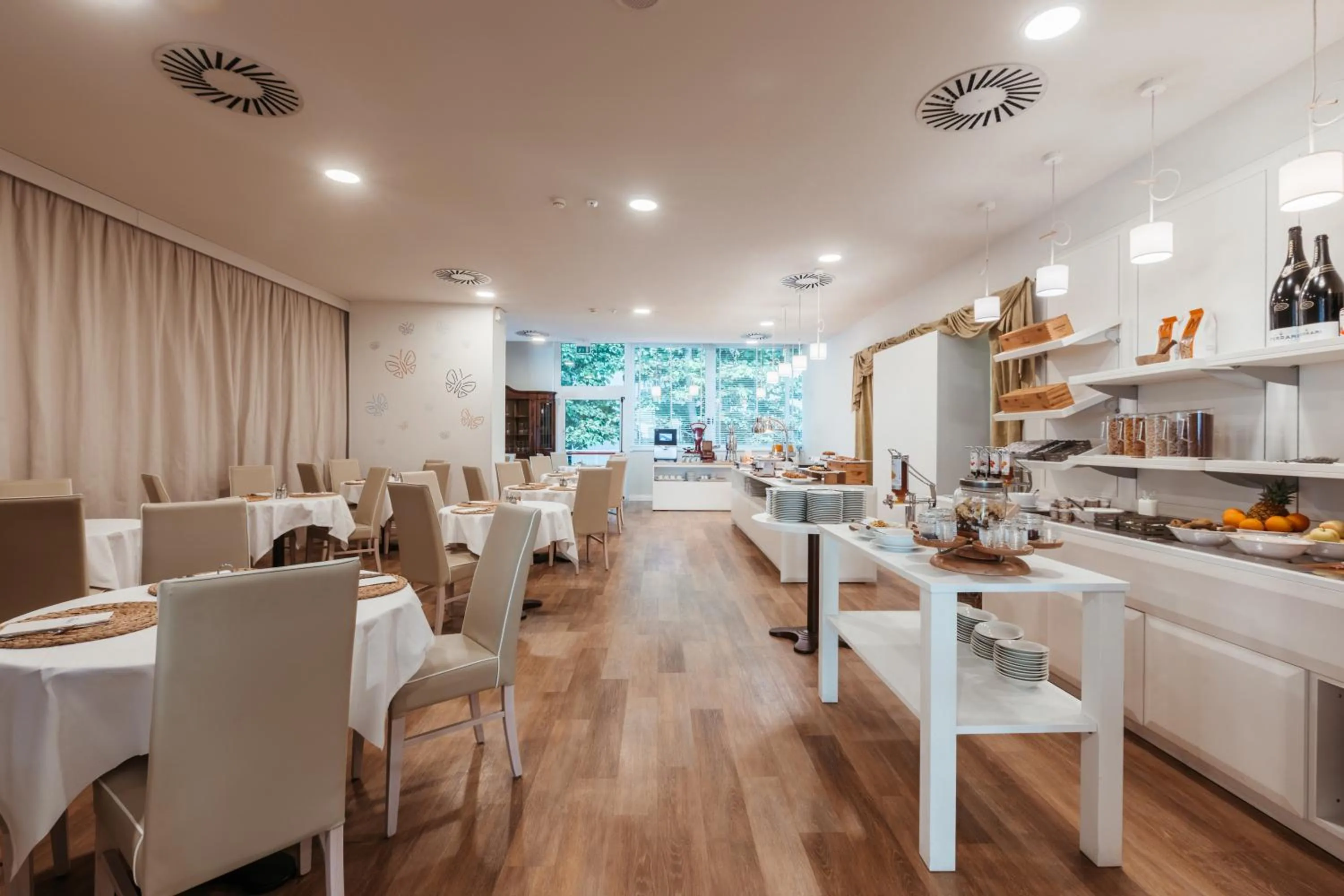 Breakfast in Hotel Cristallo