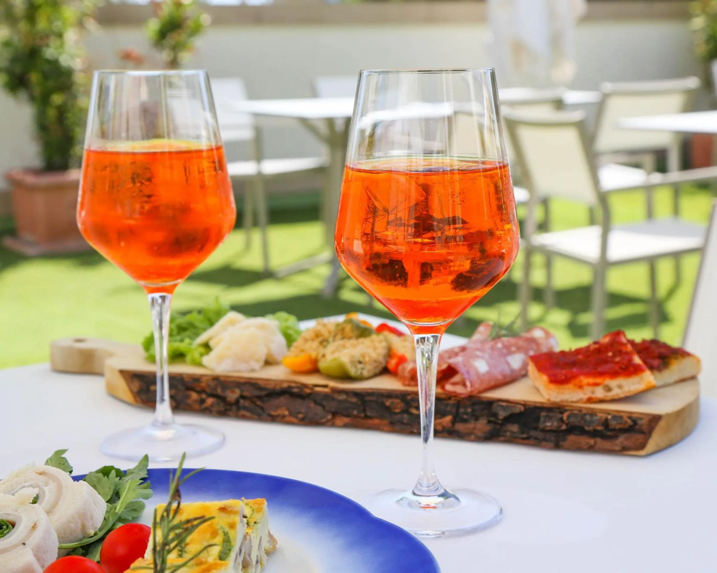 Food and drinks in Hotel Polo