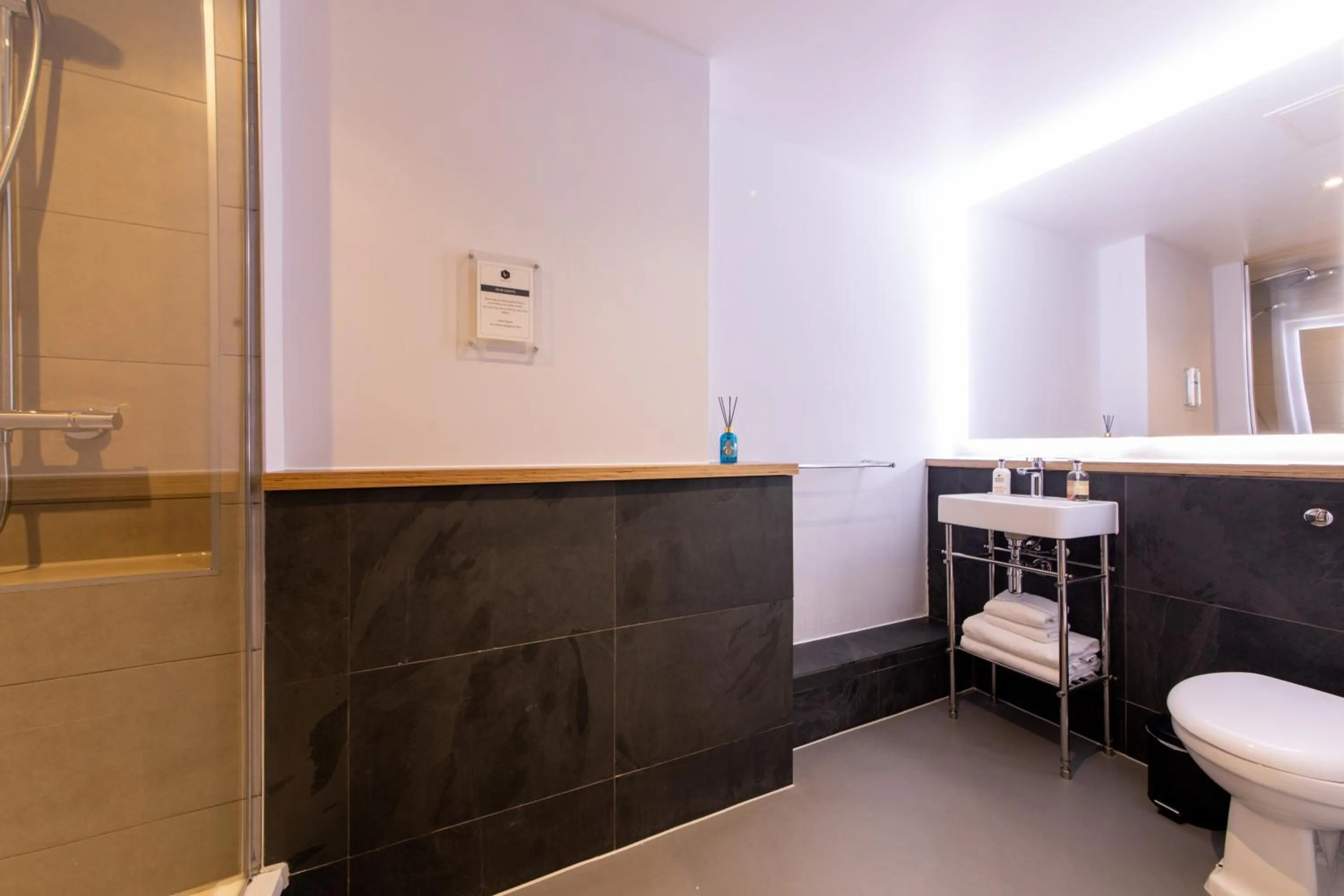 Bathroom in Linton Collection - 28 North Bridge