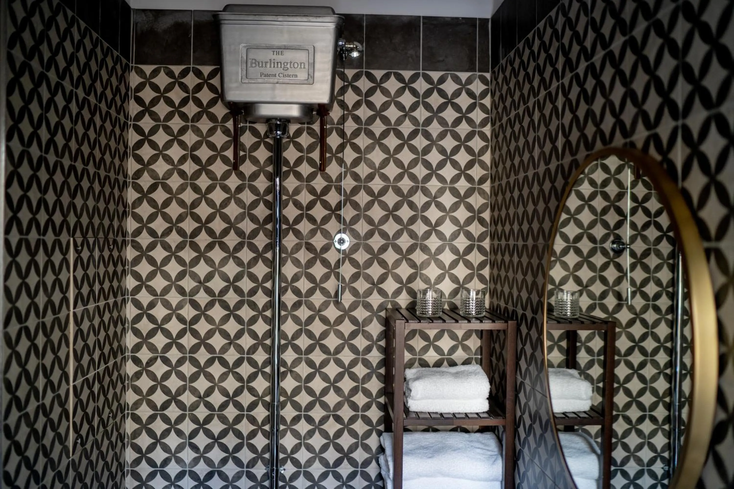 Toilet in Linton Collection - 28 North Bridge