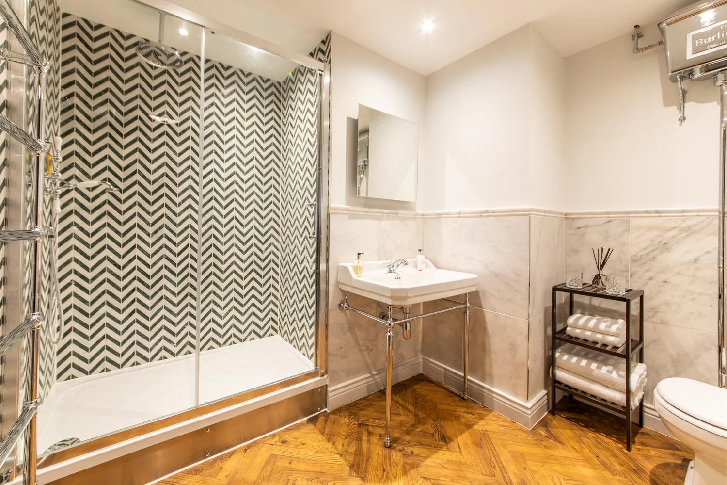 Toilet in Linton Collection - 28 North Bridge