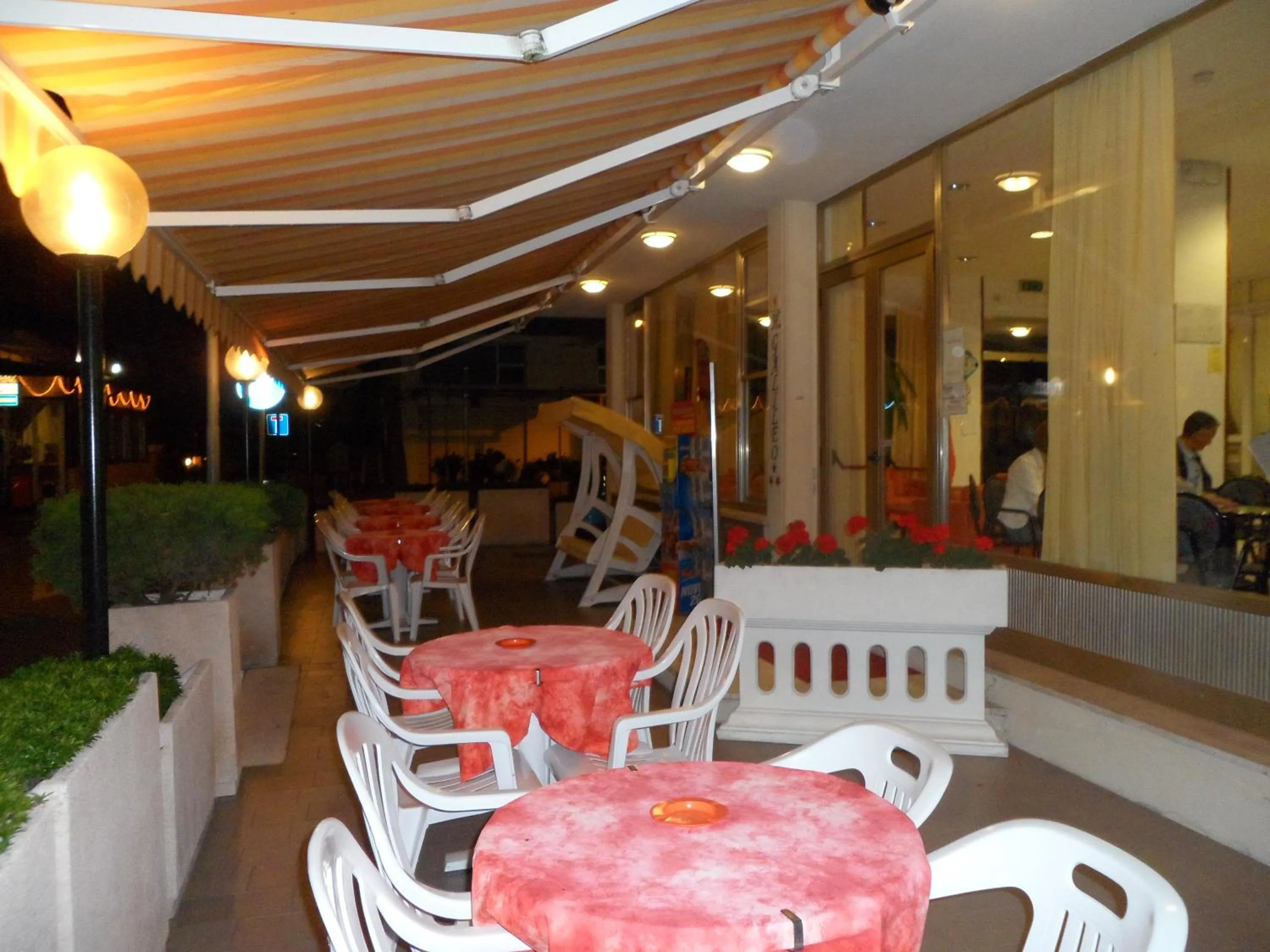 Facade/entrance in Hotel Galileo