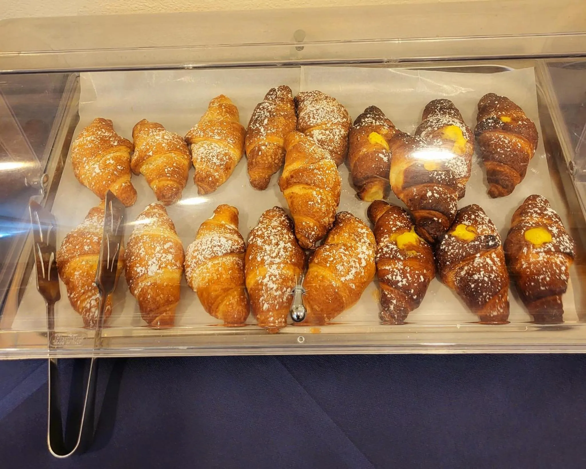 Breakfast in Hotel Savana