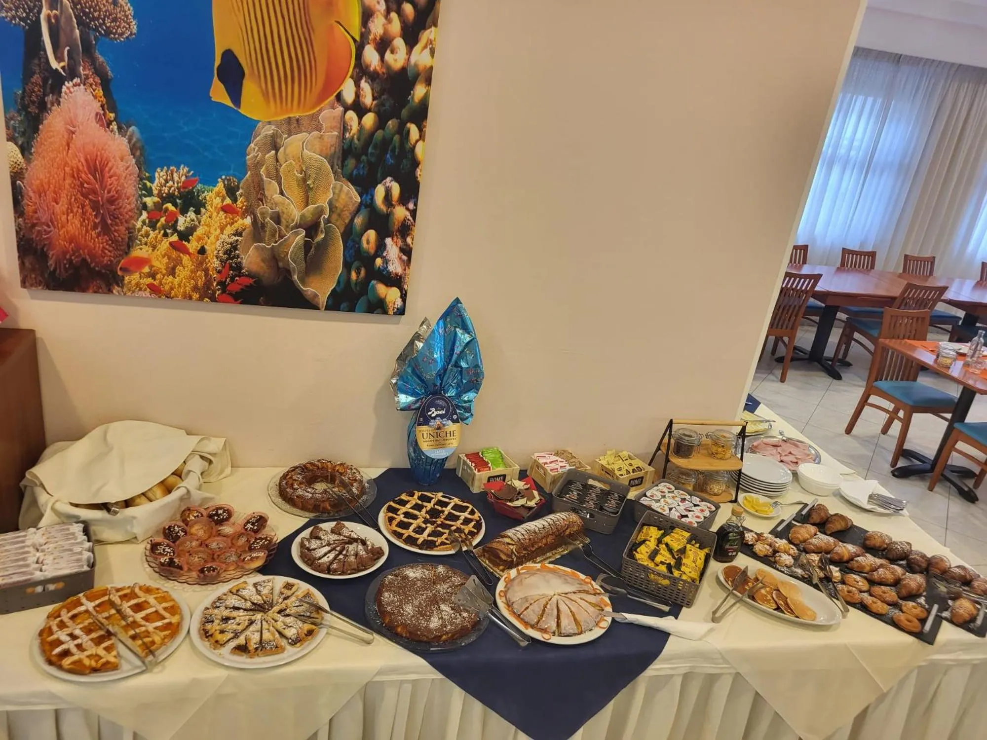 Breakfast in Hotel Savana