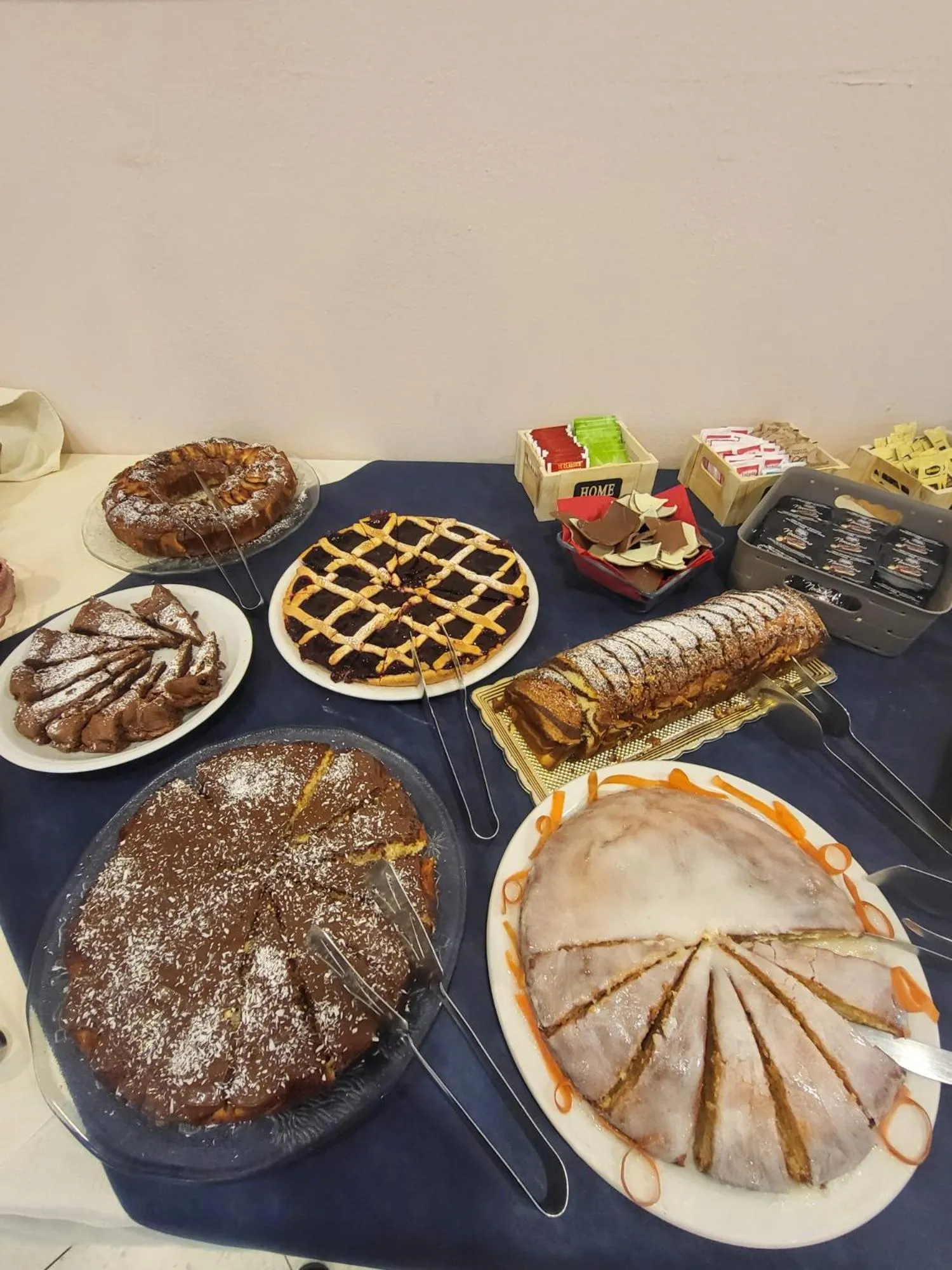 Breakfast in Hotel Savana