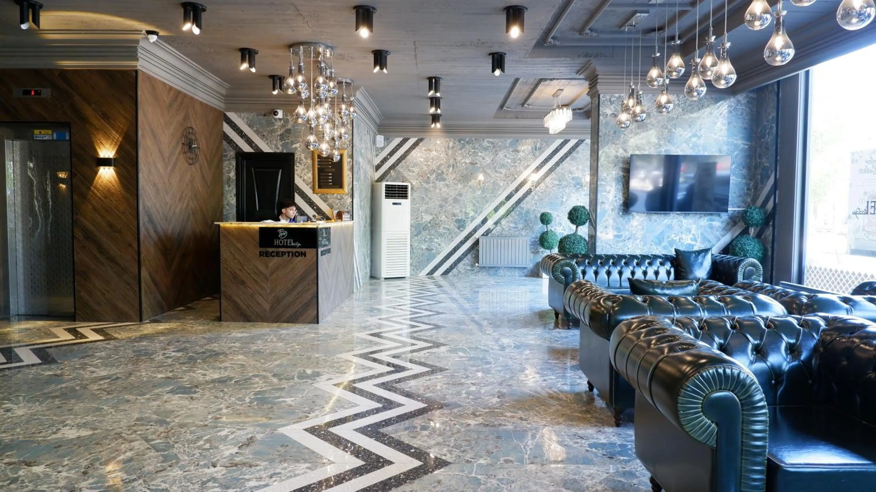 Lobby or reception in BM HOTEL City