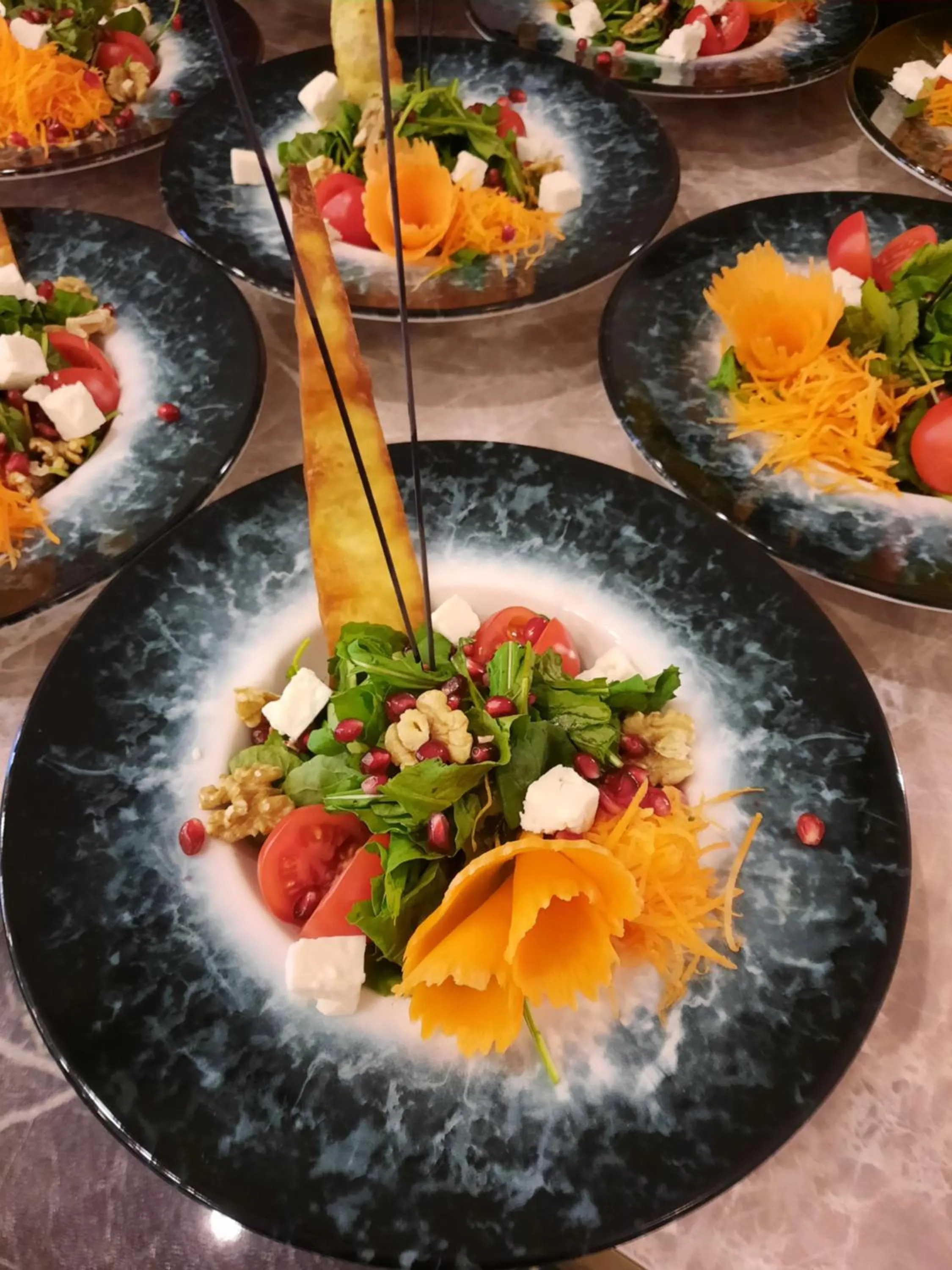 Restaurant/places to eat in BM HOTEL City